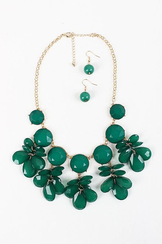 Keep Me Linked Necklace