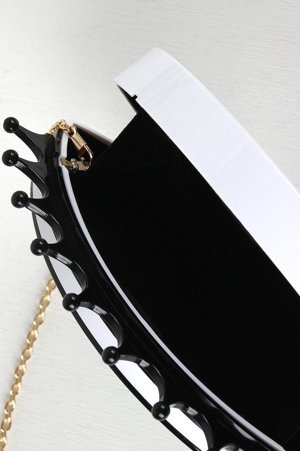 Cable Chain Eye Clutch