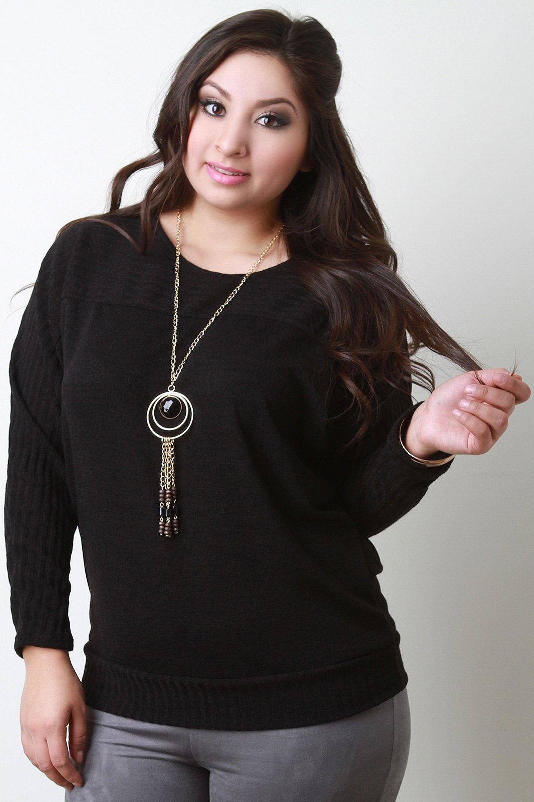 Ribbed Yoke Long Sleeves Knit Top With Necklace
