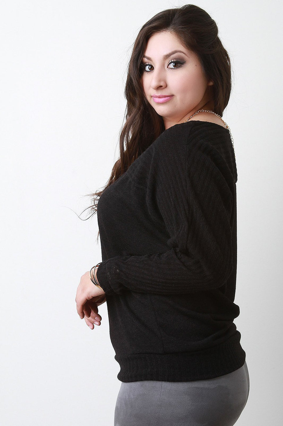 Ribbed Yoke Long Sleeves Knit Top With Necklace
