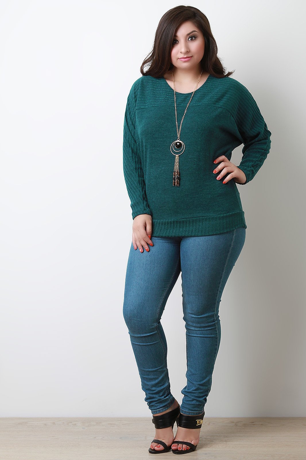 Ribbed Yoke Long Sleeves Knit Top With Necklace