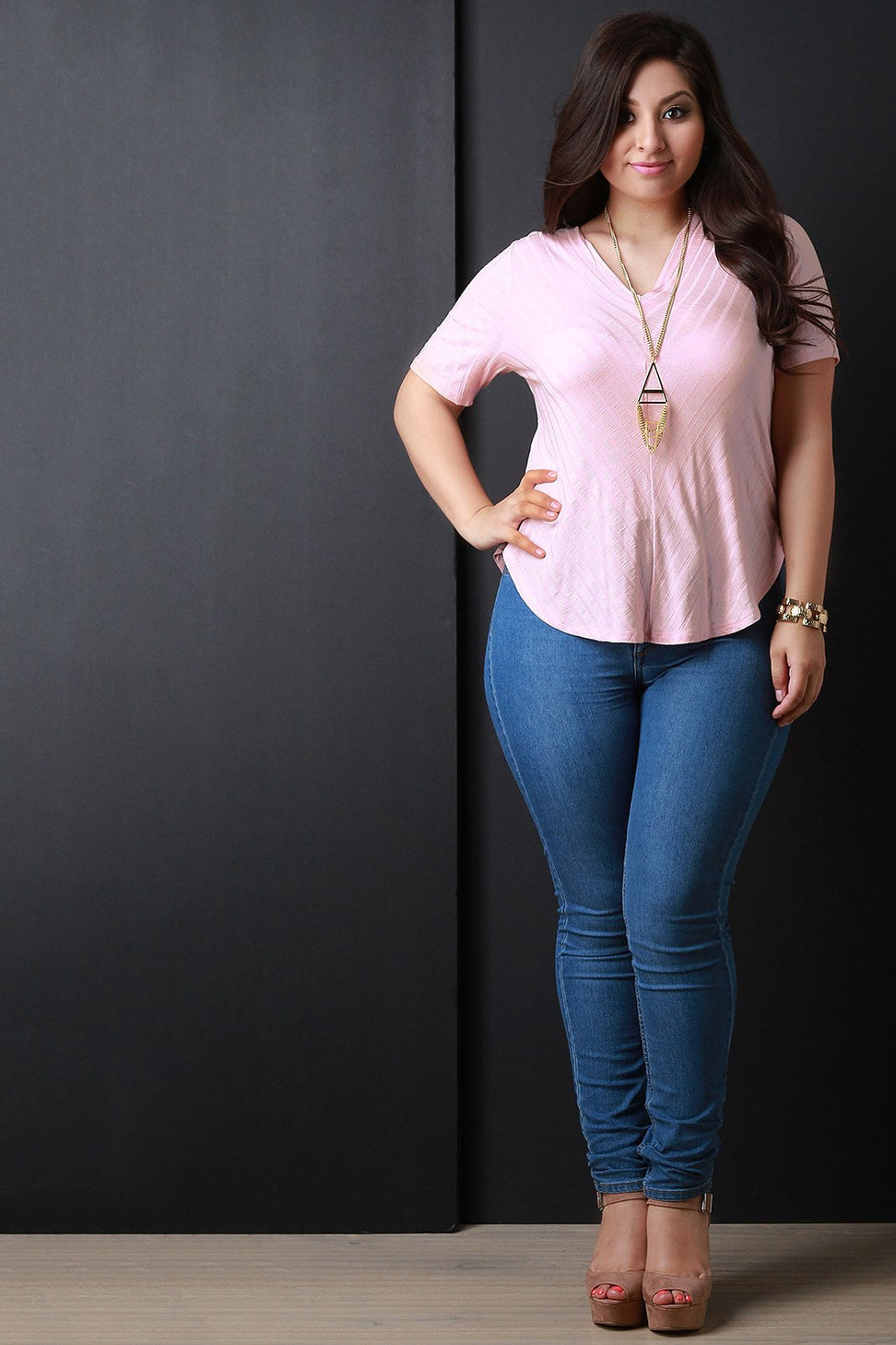 Ribbed Knit V-Neck Short Sleeve Top