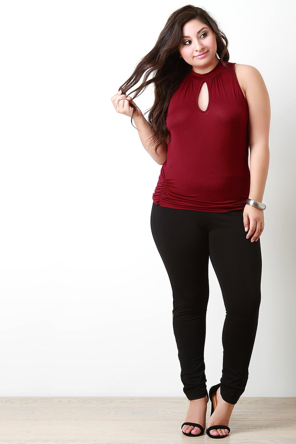 Mock Neck Hook Keyhole Sleeveless Top - NoveltyOne