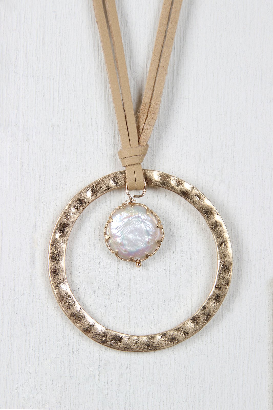 Fresh Water Pearl and Circle Pendant Necklace - NoveltyOne