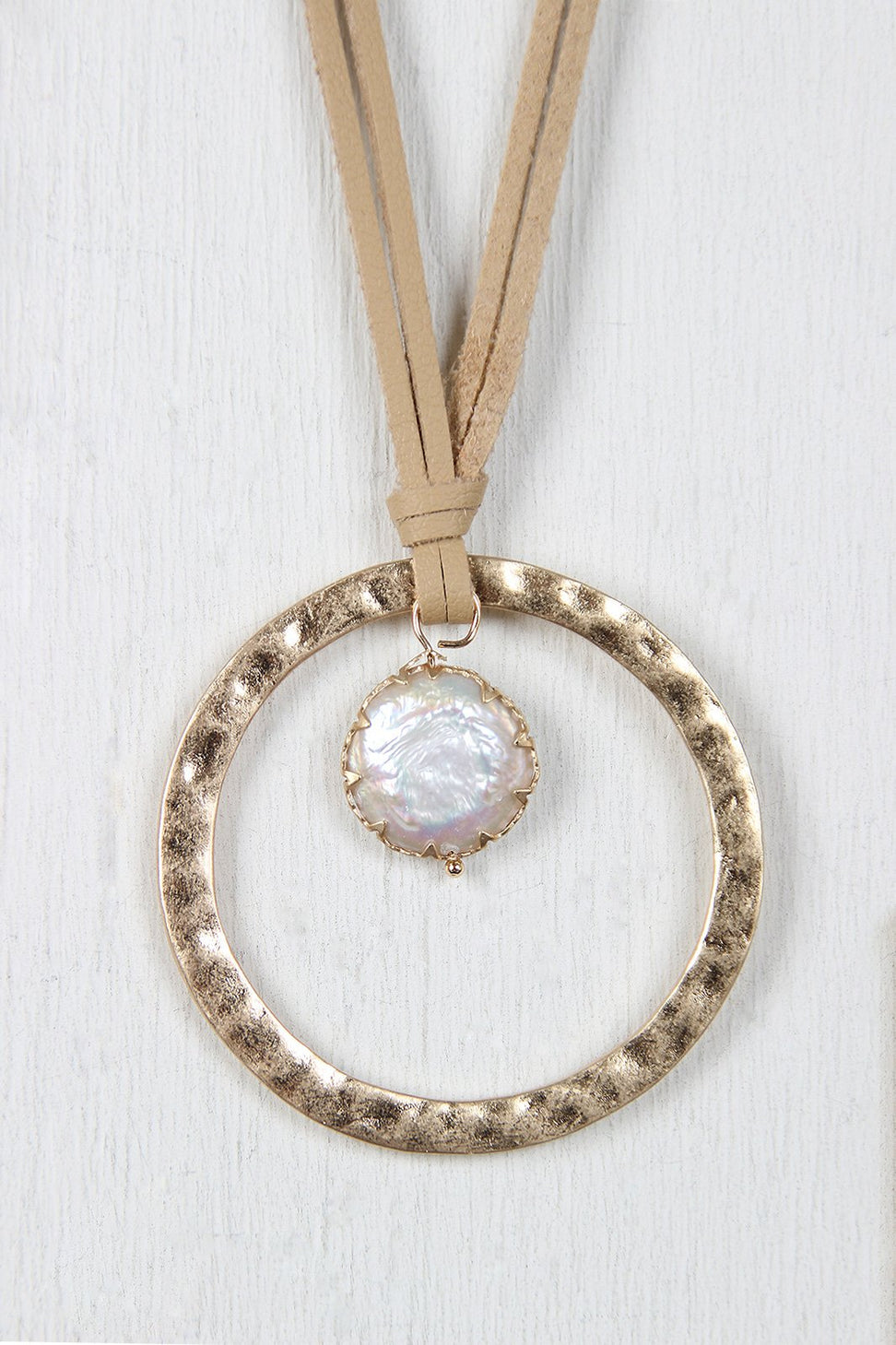 Fresh Water Pearl and Circle Pendant Necklace - NoveltyOne