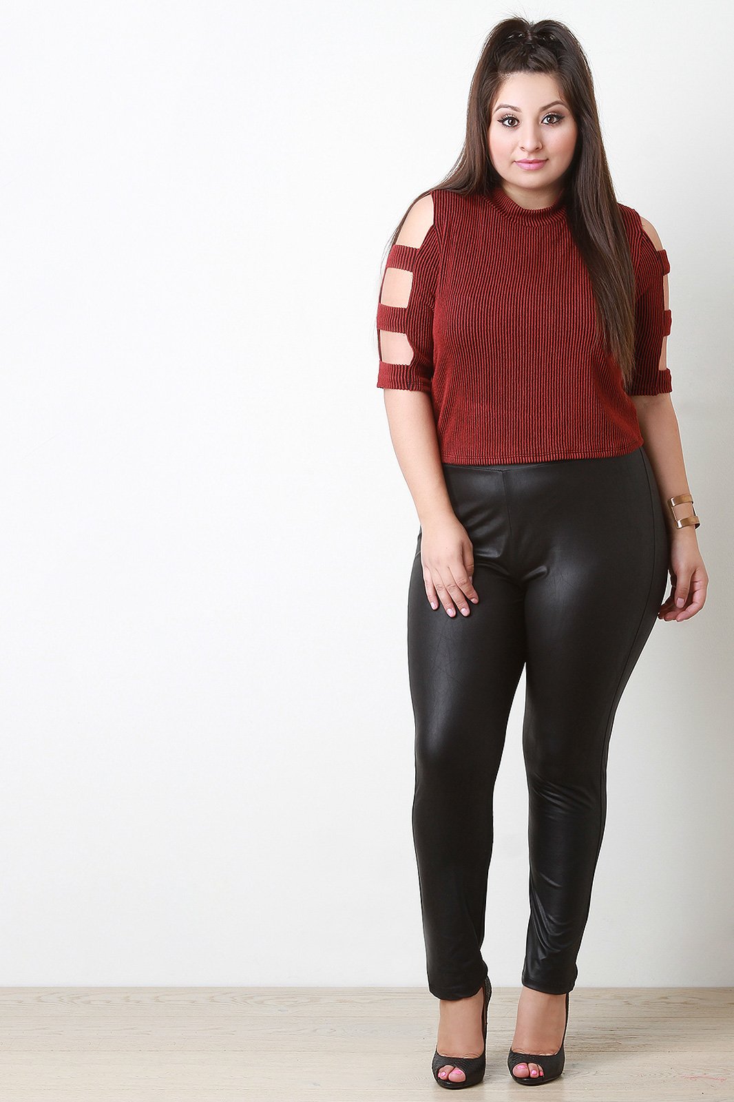 Rib Knit Banded Sleeve Crop Top