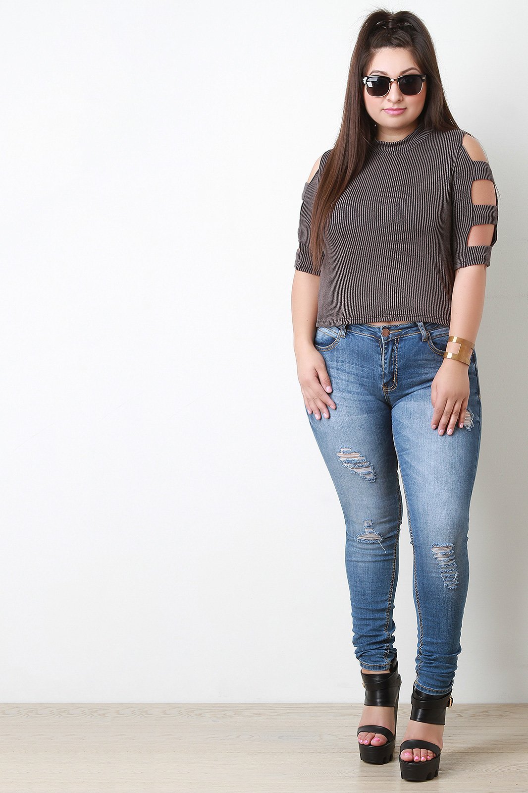 Rib Knit Banded Sleeve Crop Top