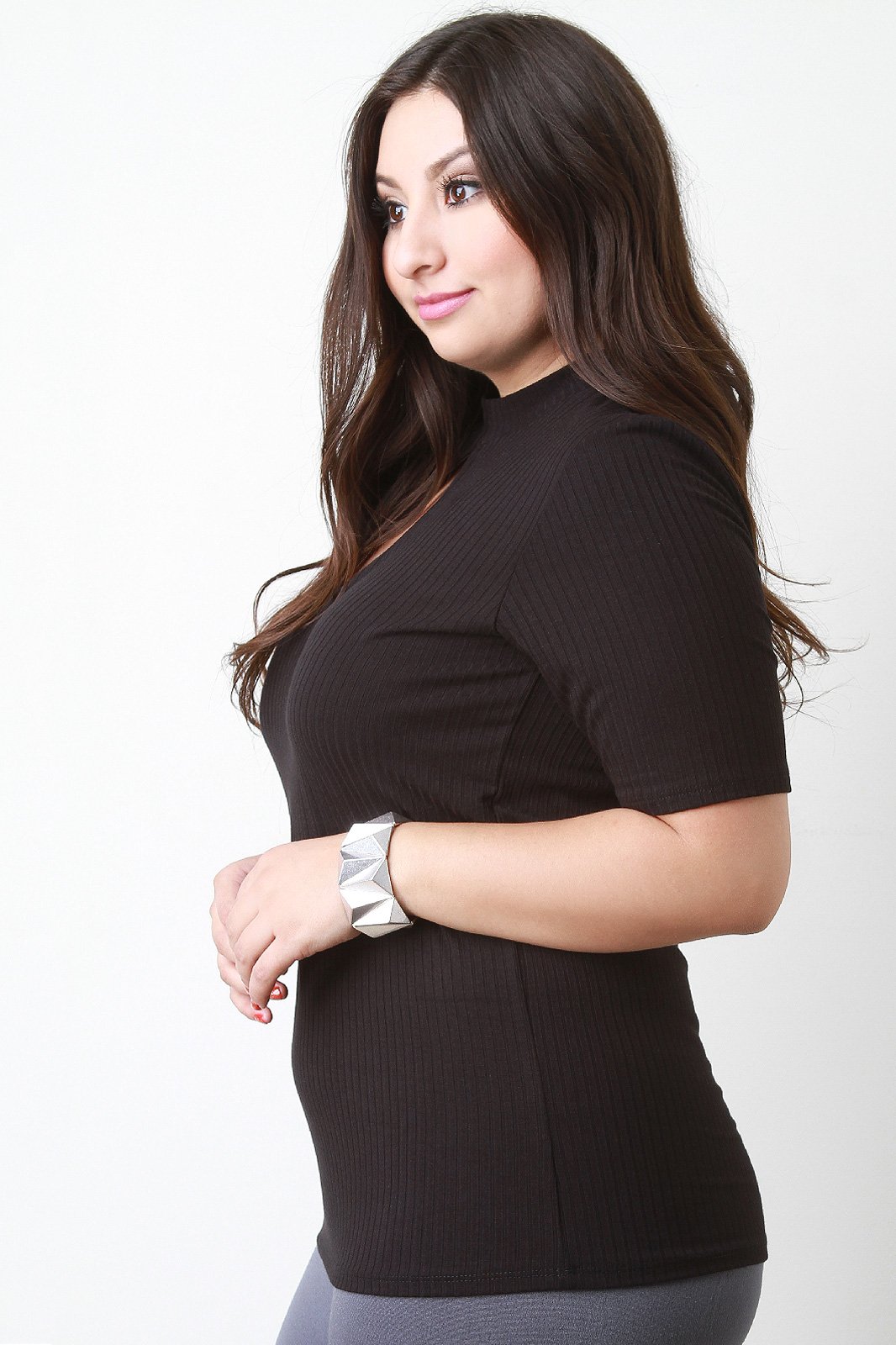 Rib Knit Mock Neck Keyhole Short Sleeve Top