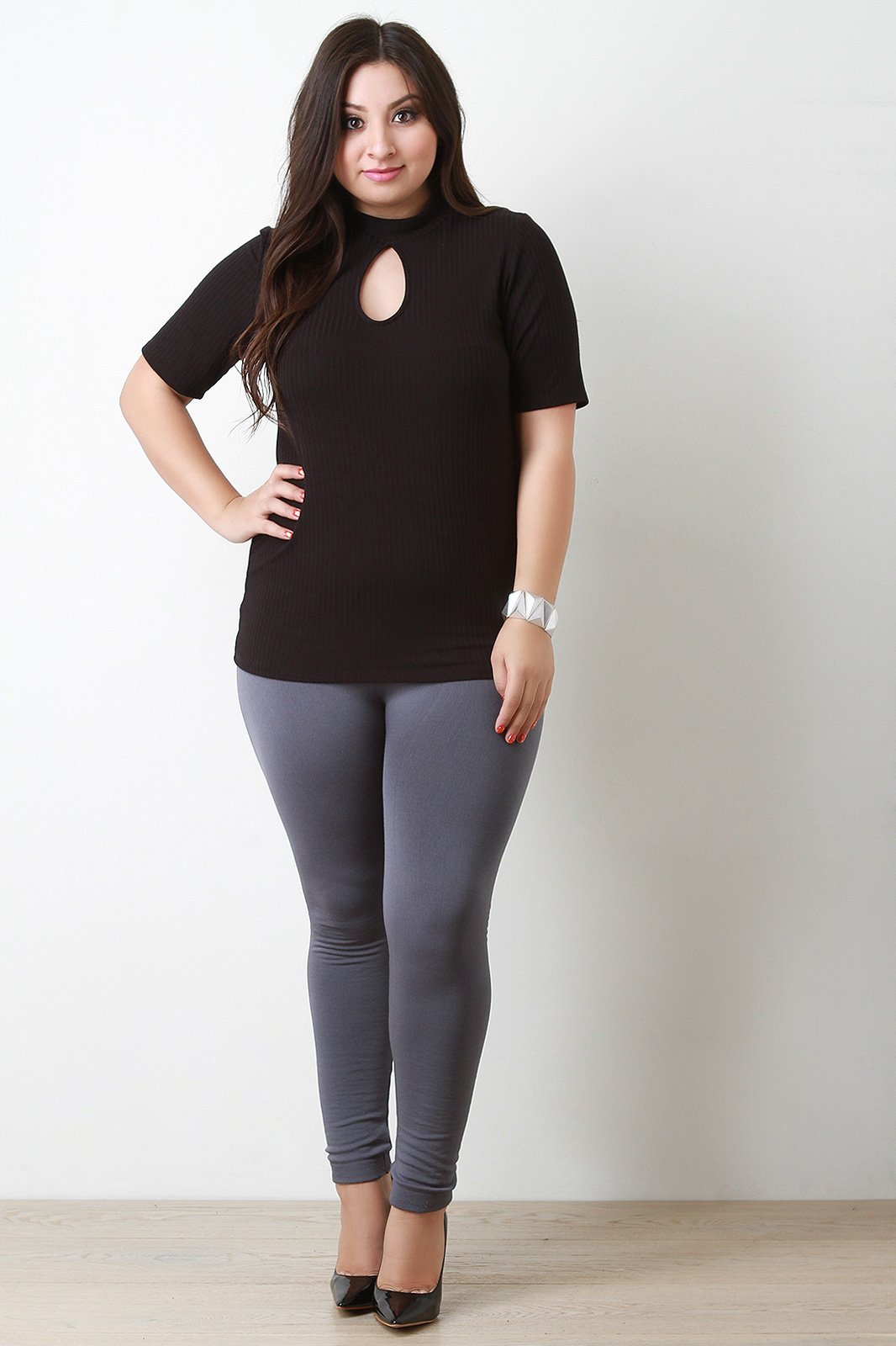 Rib Knit Mock Neck Keyhole Short Sleeve Top