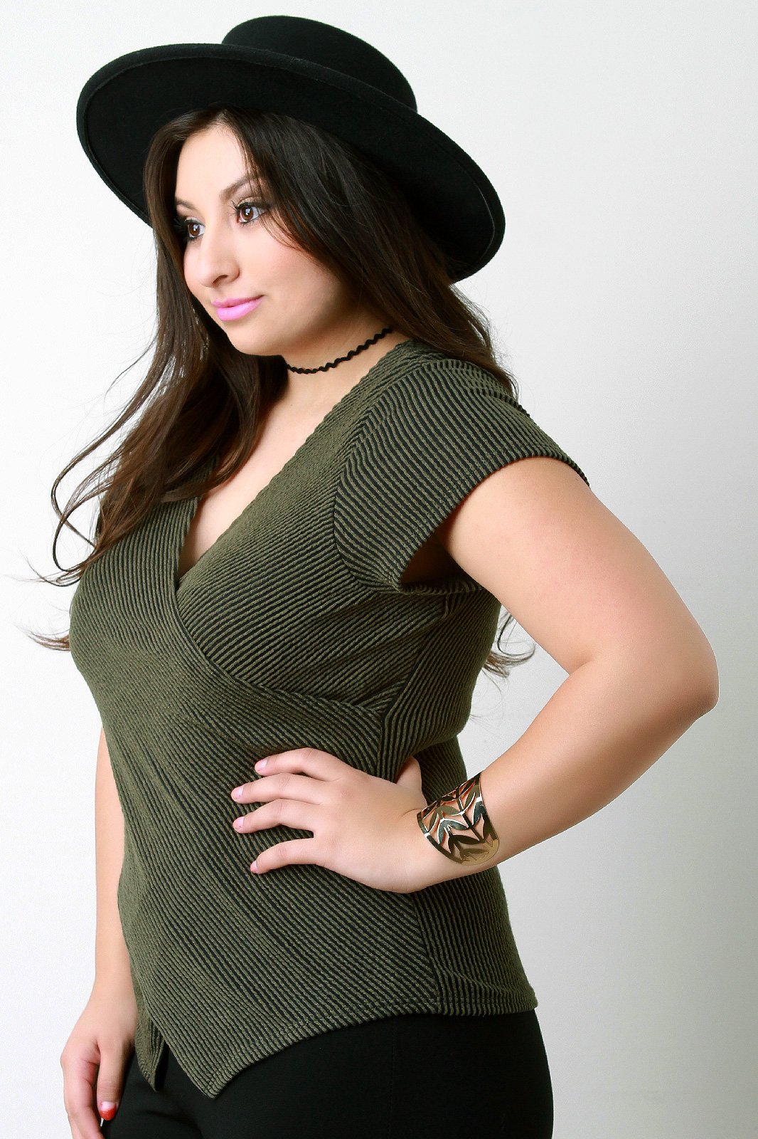 Contrast Rib Knit Crisscross V-Neck Top