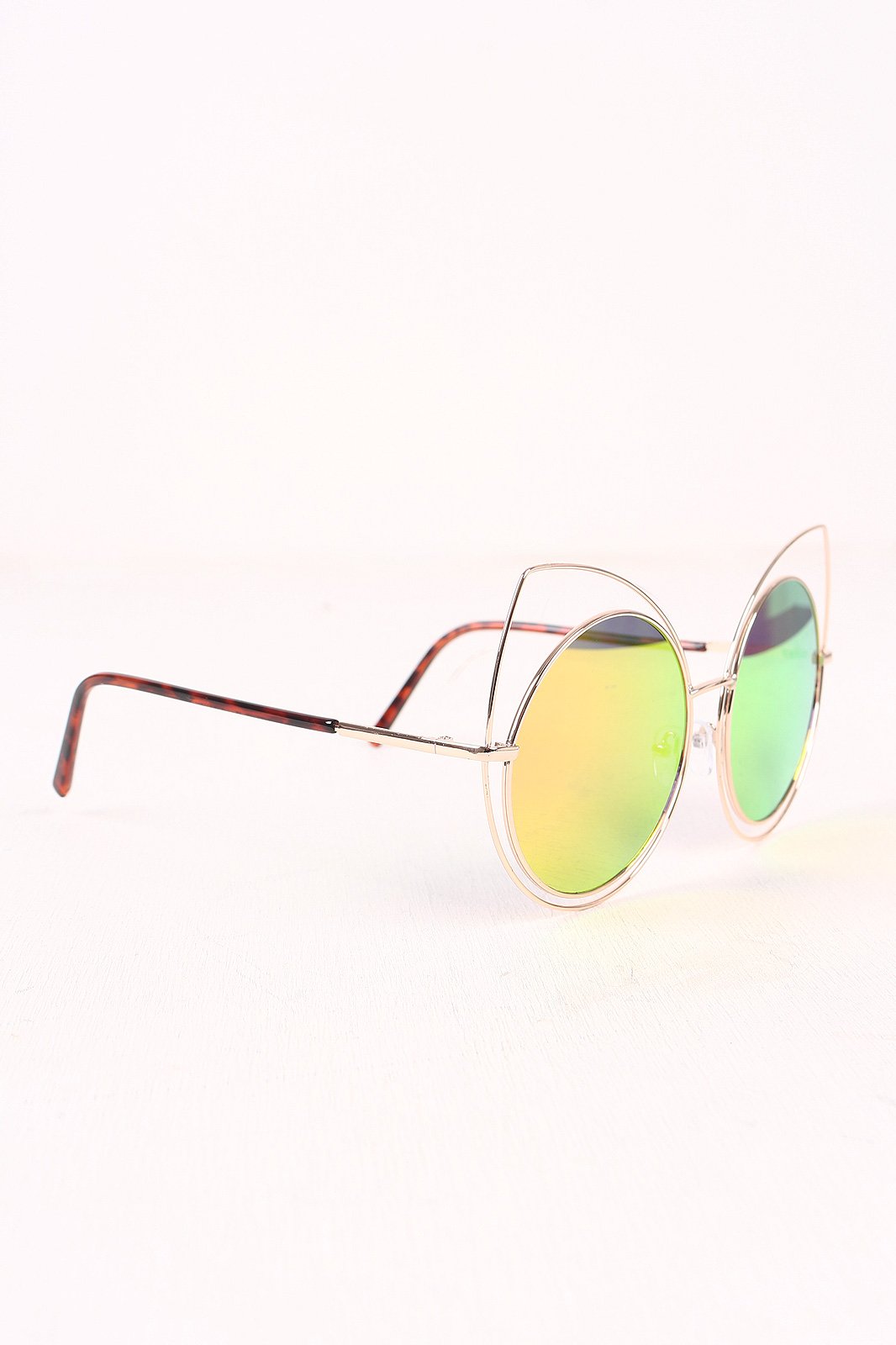 Wire Frame Cat Eye Mirrored Sunglasses