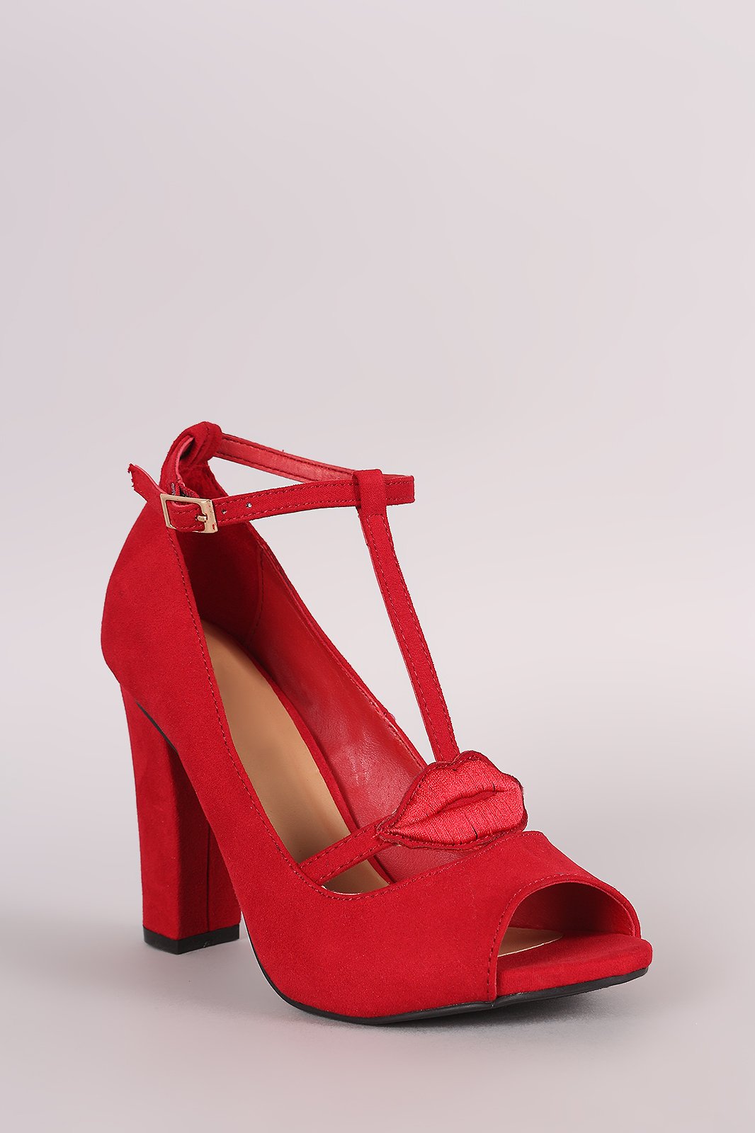 Bamboo Embroidered Lip Patch T-Strap Pump