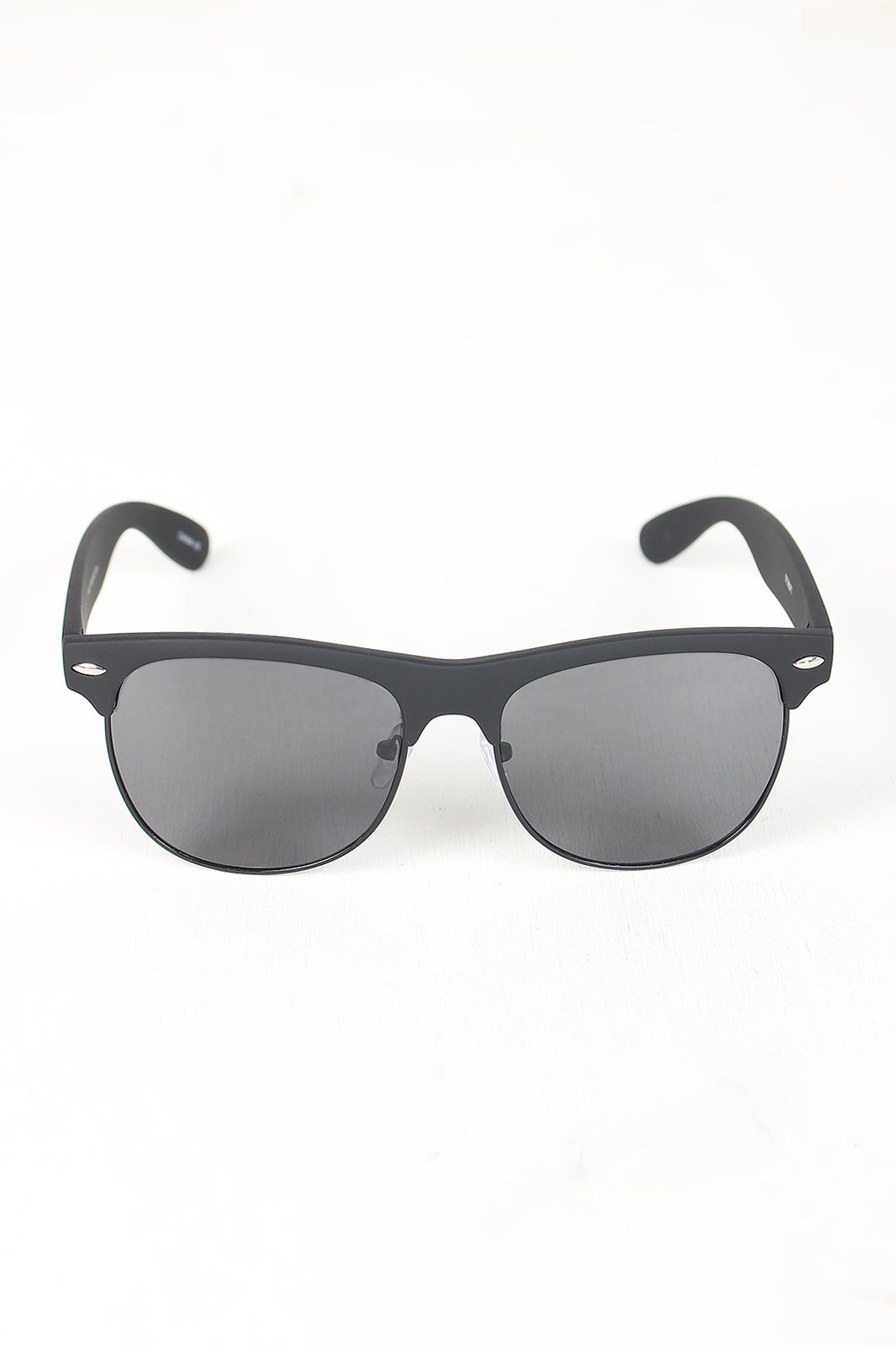 Wayfarer Design Ombre Lenses Sunglasses