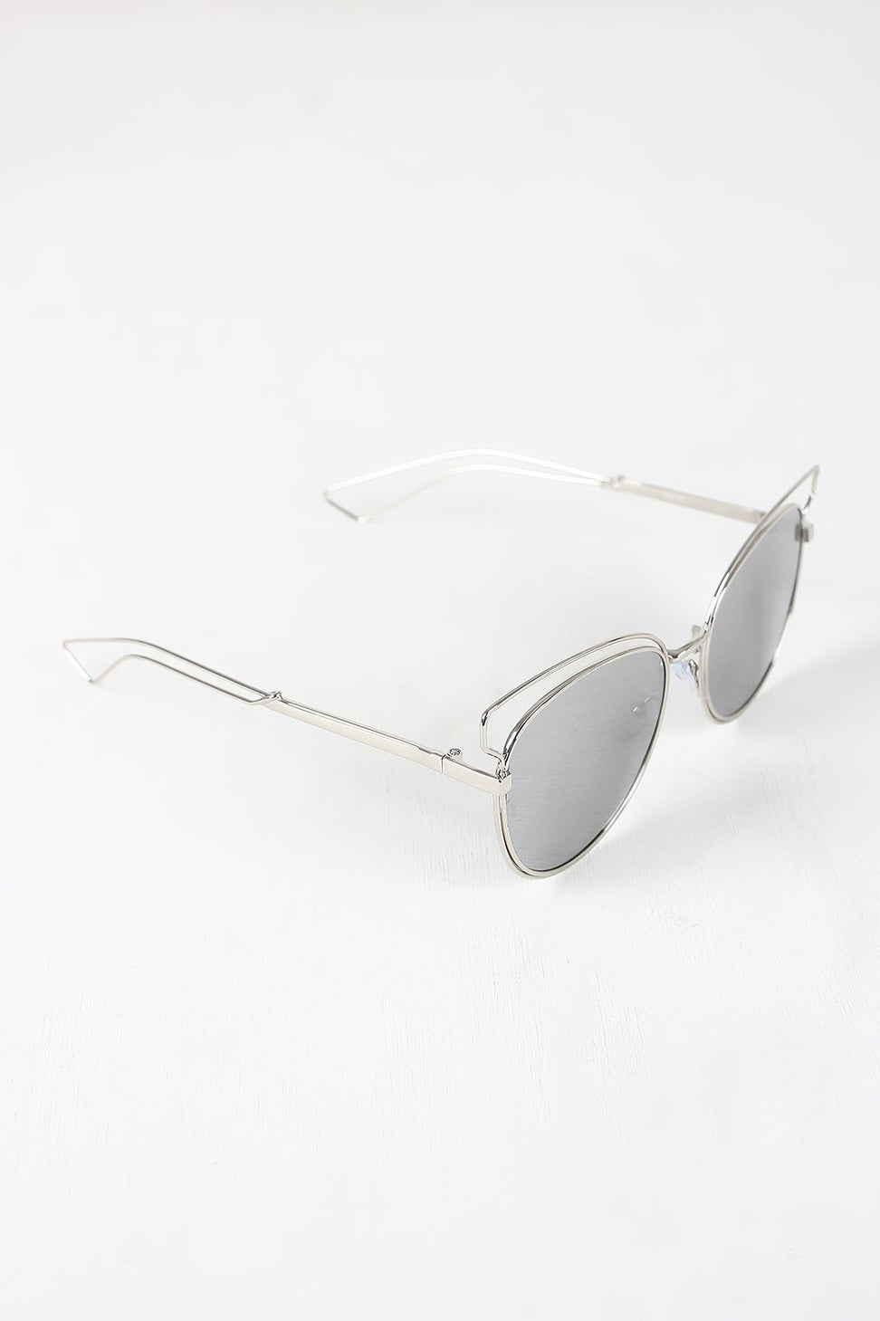 Open Wire Framed Mirror Lens Sunglasses