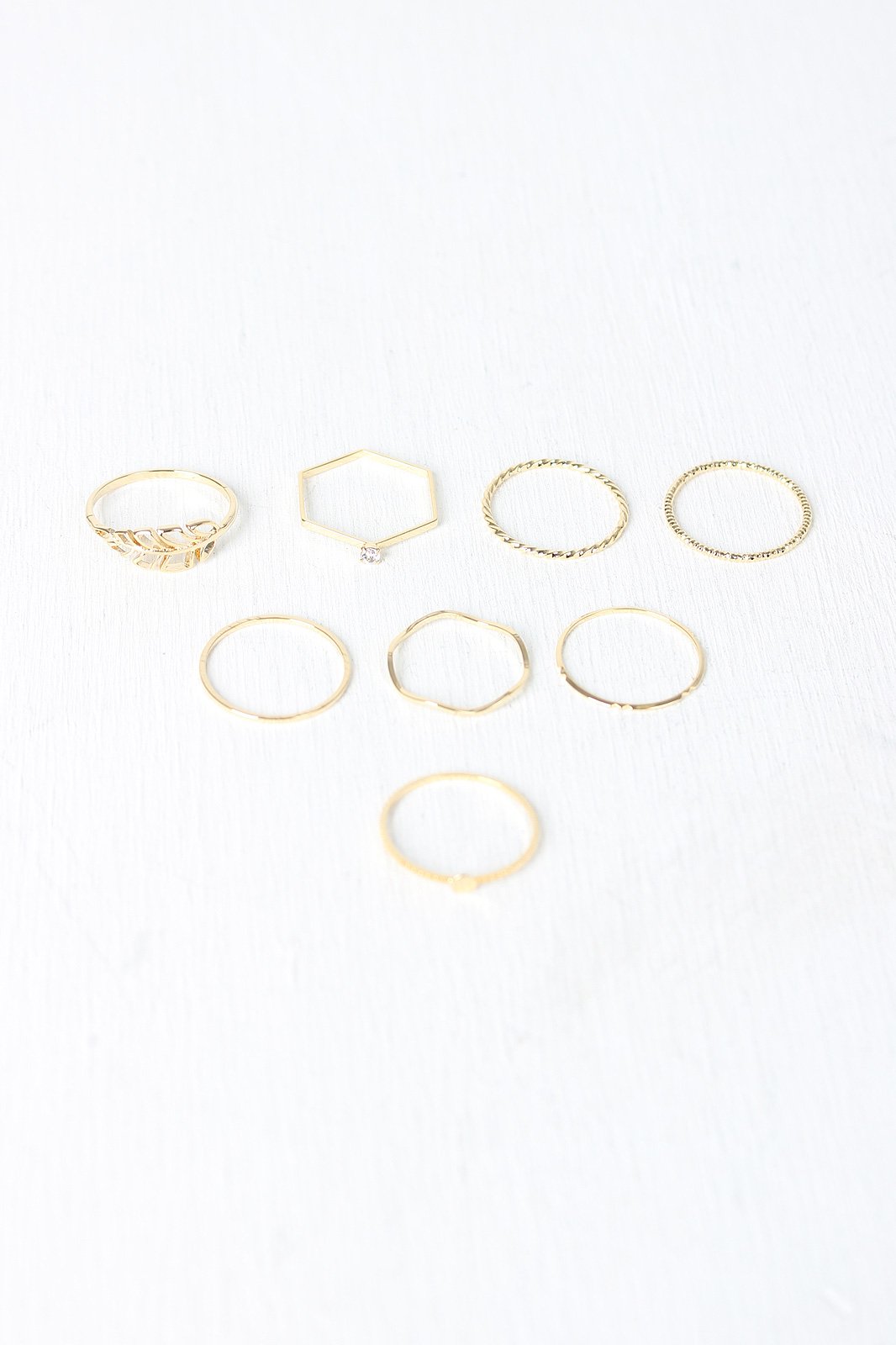 Delicate Textured Rhinestone Leaf Ring Set