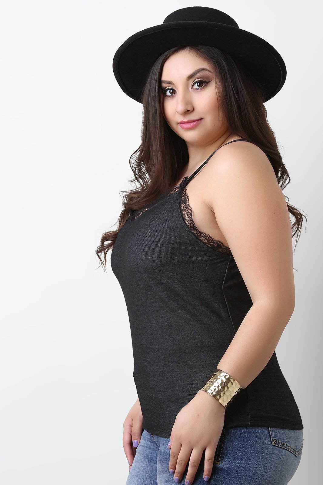 Sleeveless V-Neck Lace Trimming Cami Top