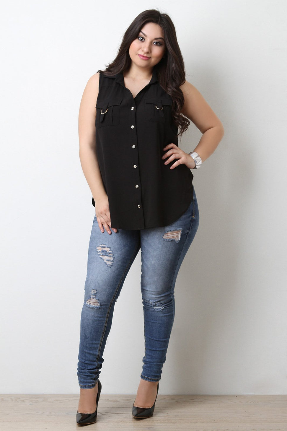 Textured Sleeveless Button Up Pocket Top