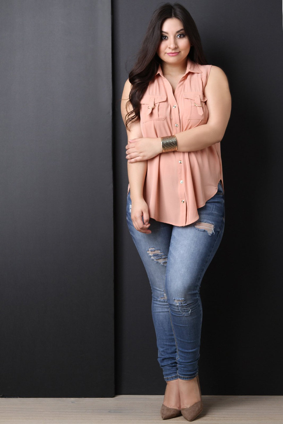 Textured Sleeveless Button Up Pocket Top