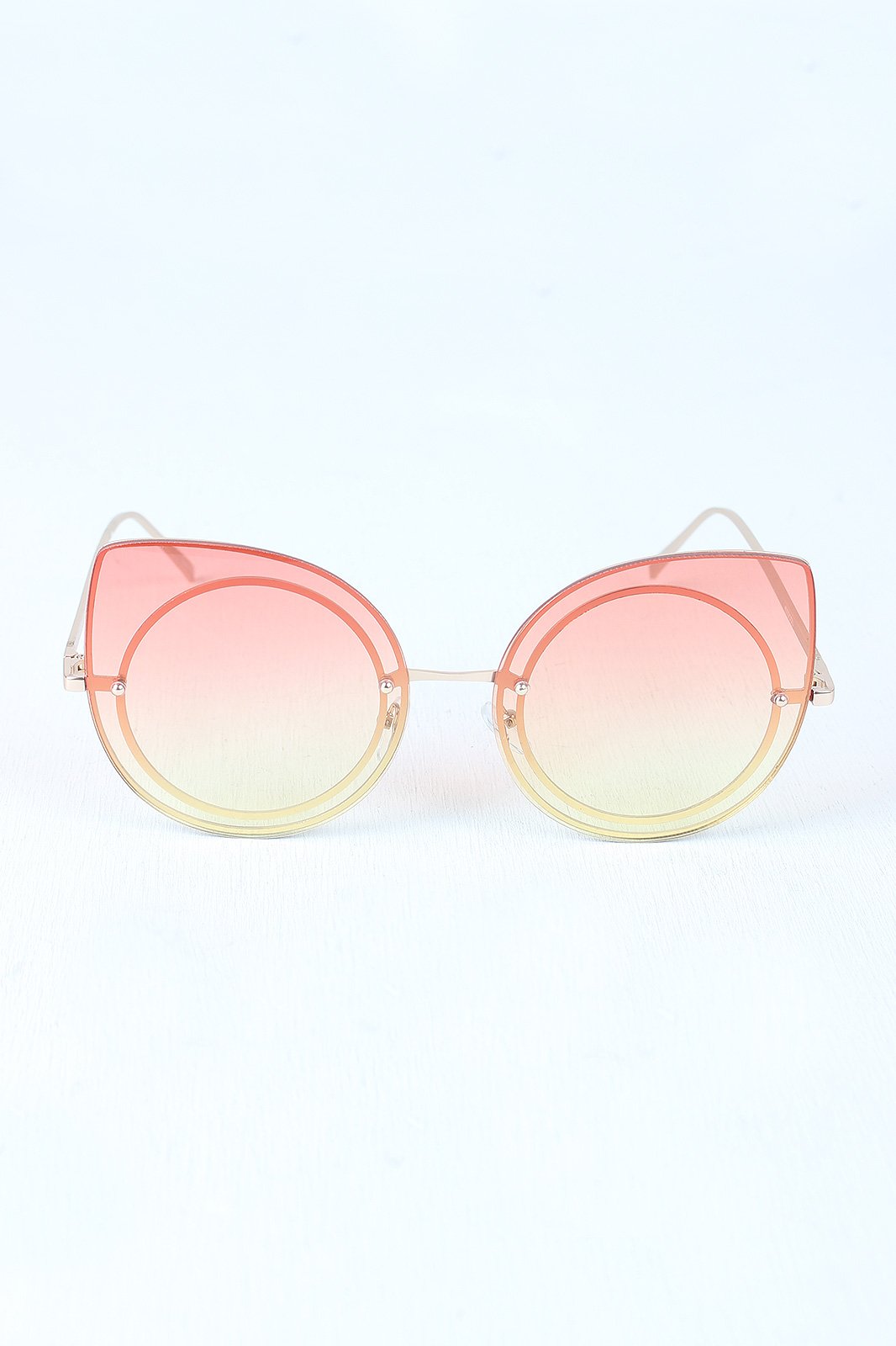 Sculpted Mirrored Cat Eye Round Sunglasses