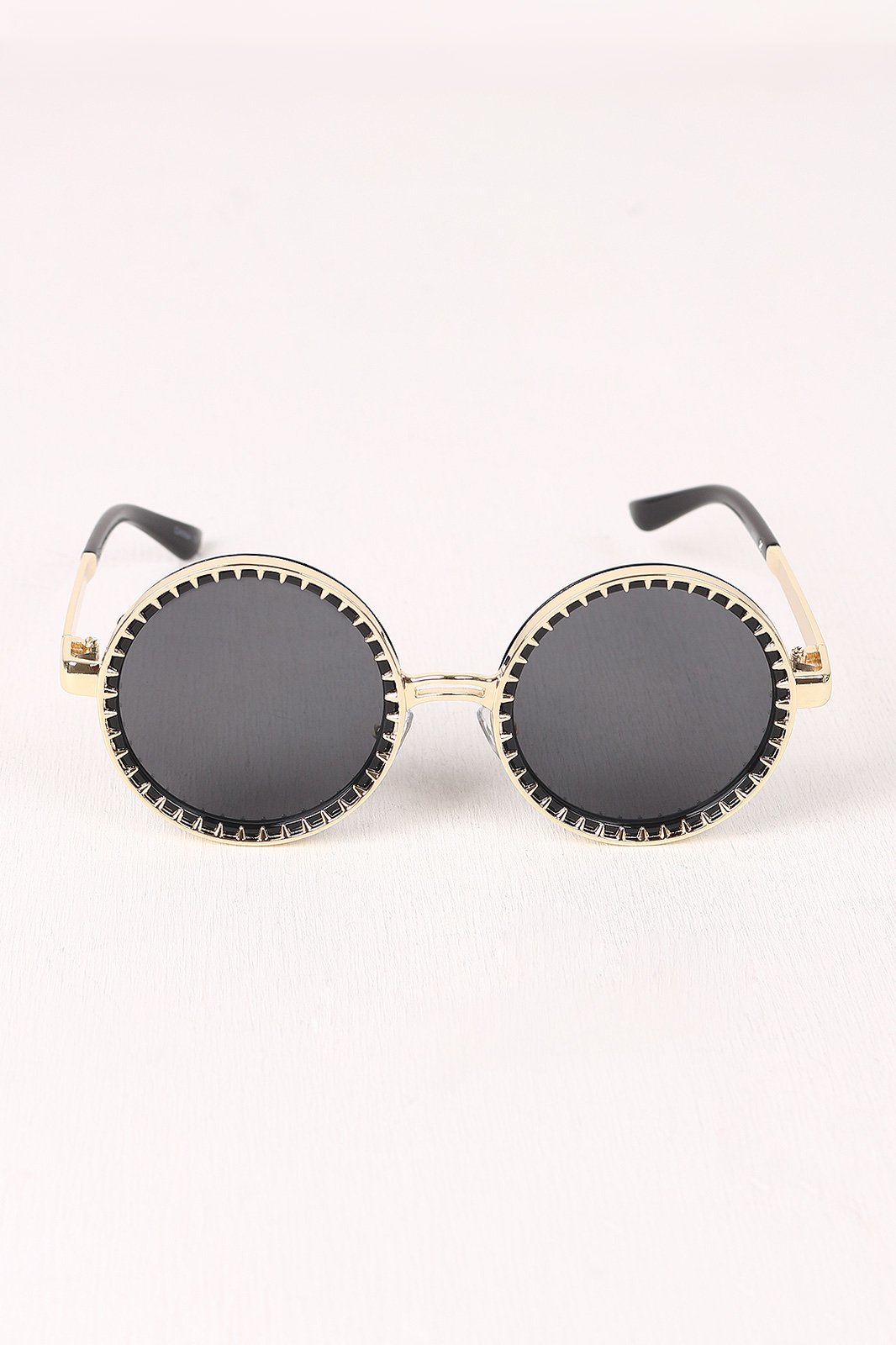 Spike Accent Circular Lens Metal Framed Sunglasses