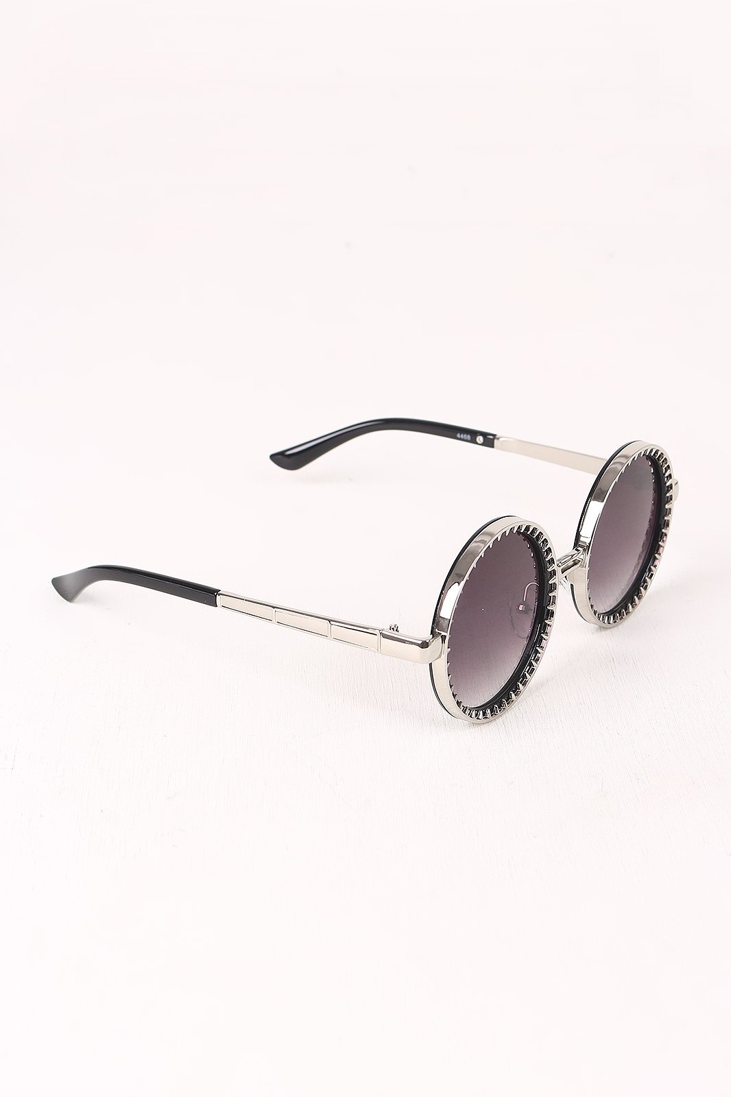 Spike Accent Circular Lens Metal Framed Sunglasses
