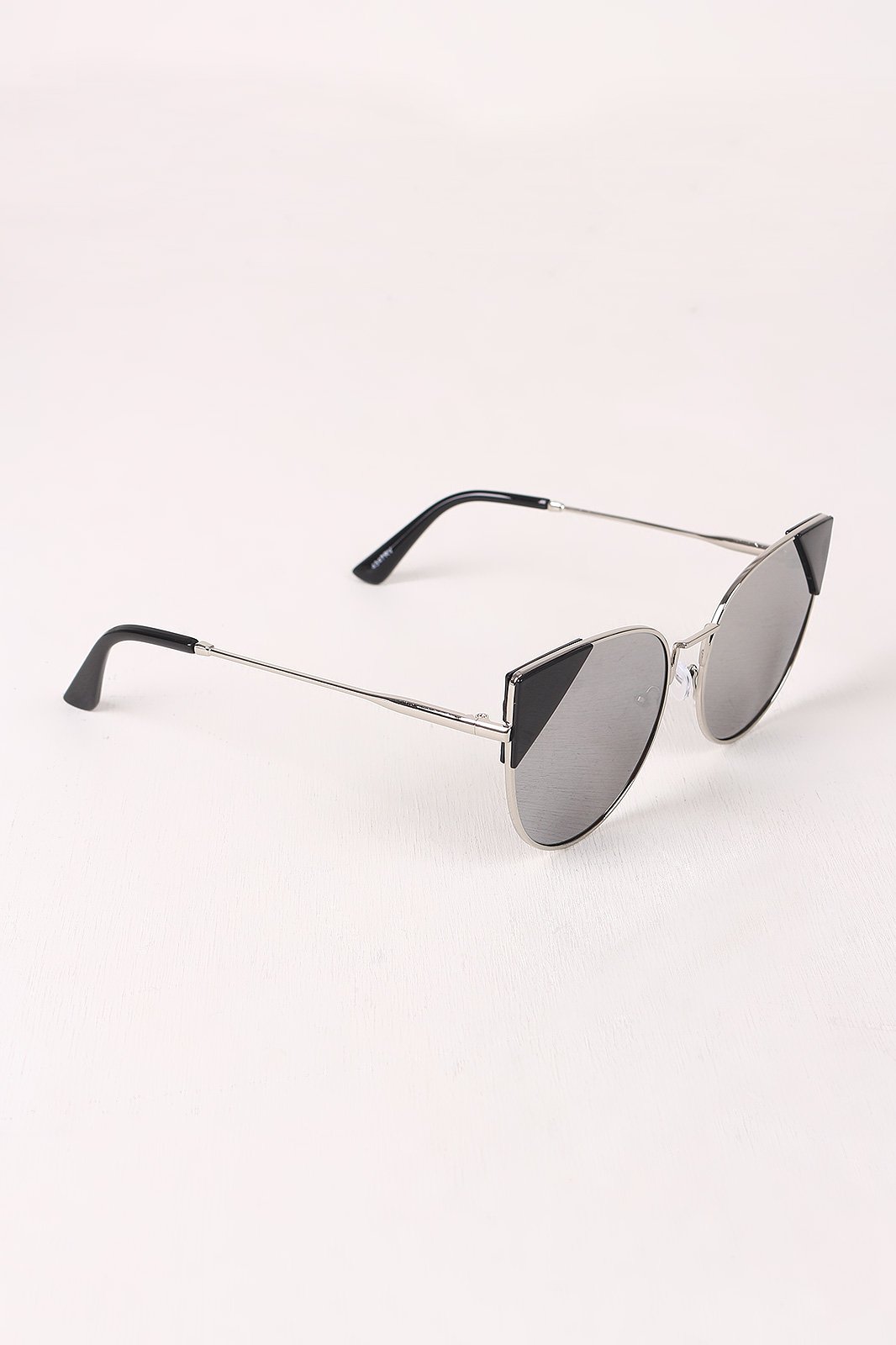 Wire Frame Mirrored Cat Eye Sunglasses