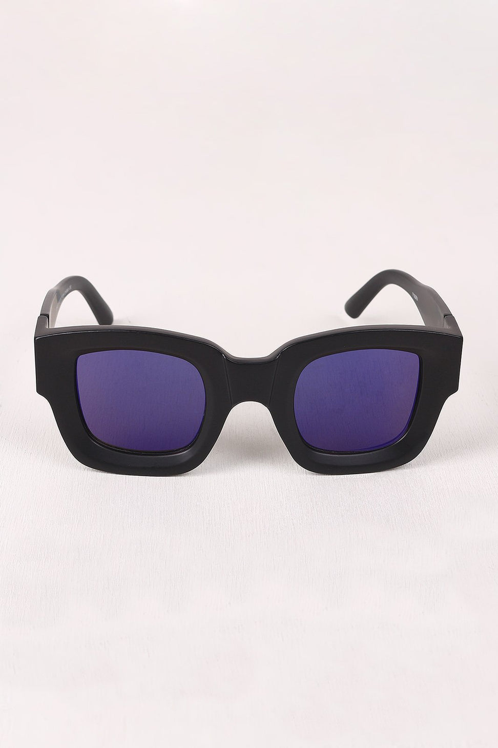 Mirrored Lens Wayfarer Sunglasses
