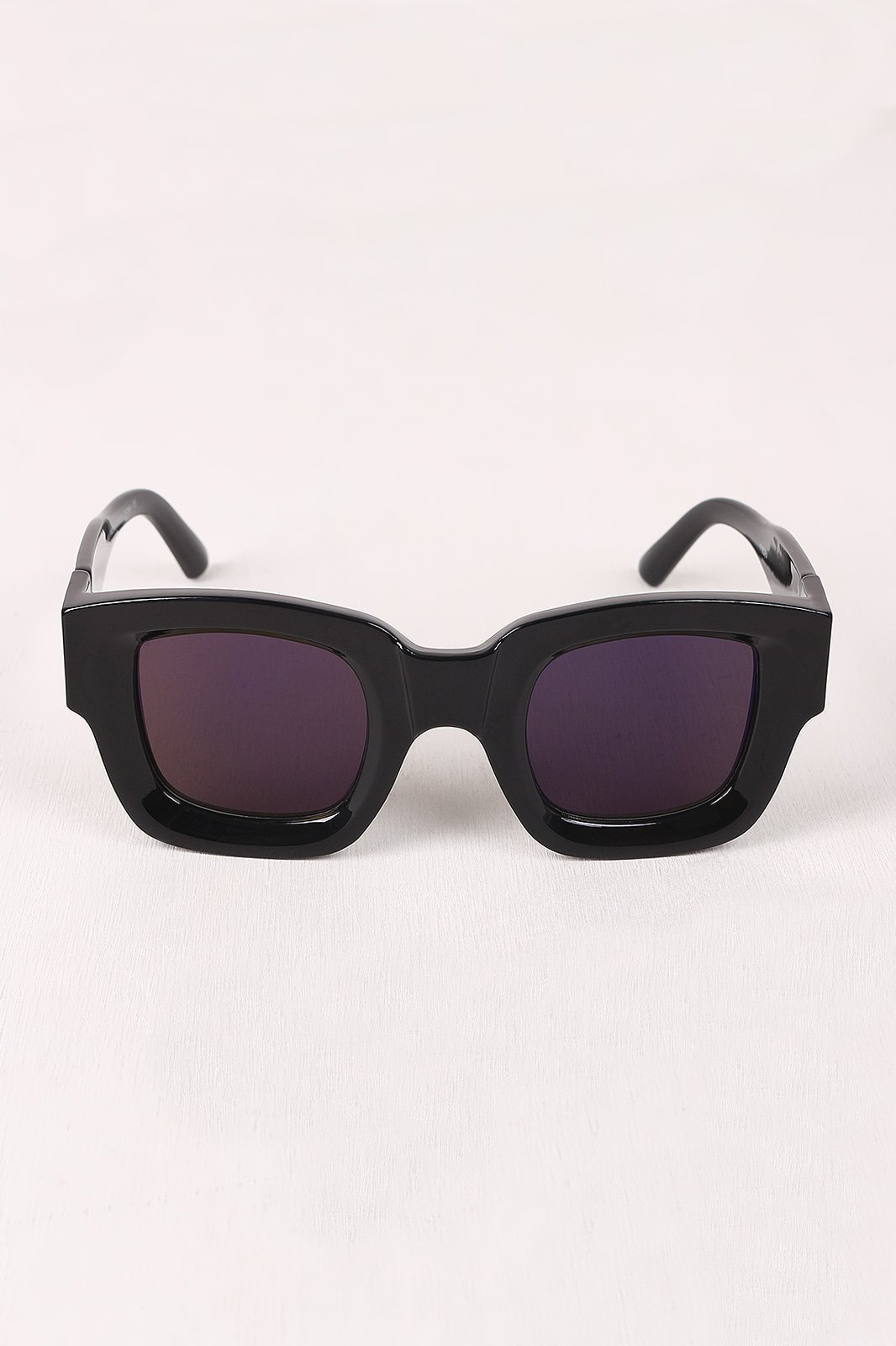 Mirrored Lens Wayfarer Sunglasses