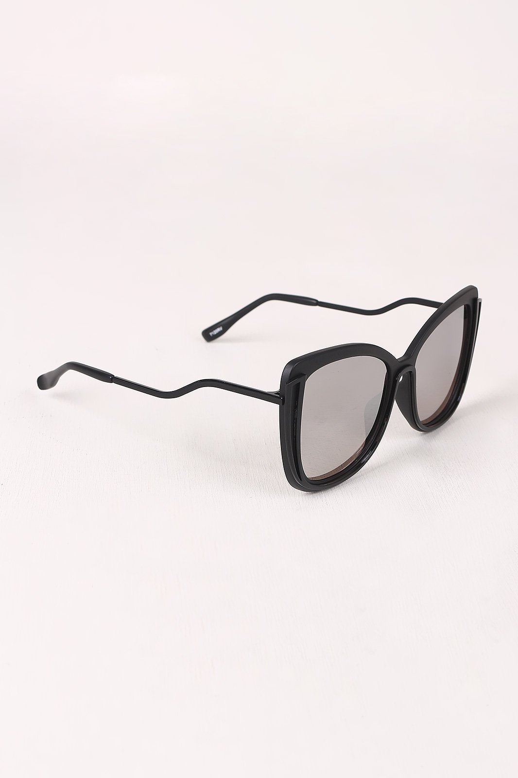 Wavy Arms Metallic Accent Mirrored Butterfly Sunglasses