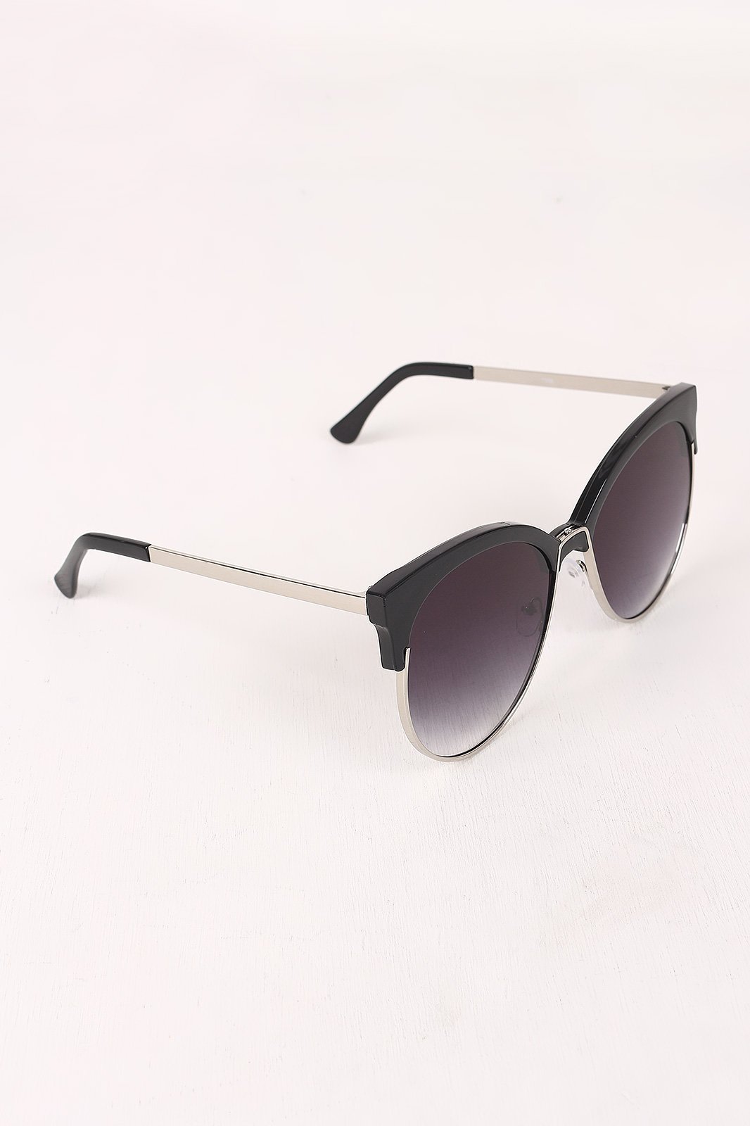 Tinted Round Clubmaster Sunglasses
