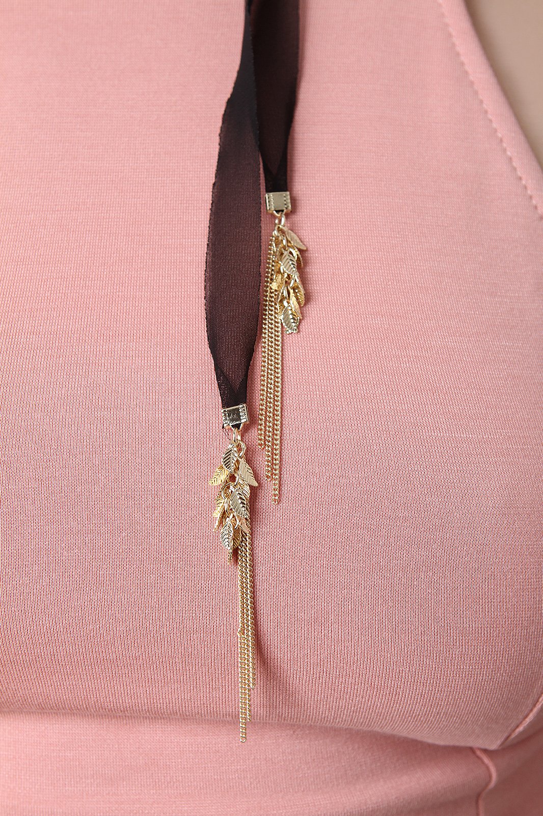 Leaf Tassel Chiffon Wrap Choker