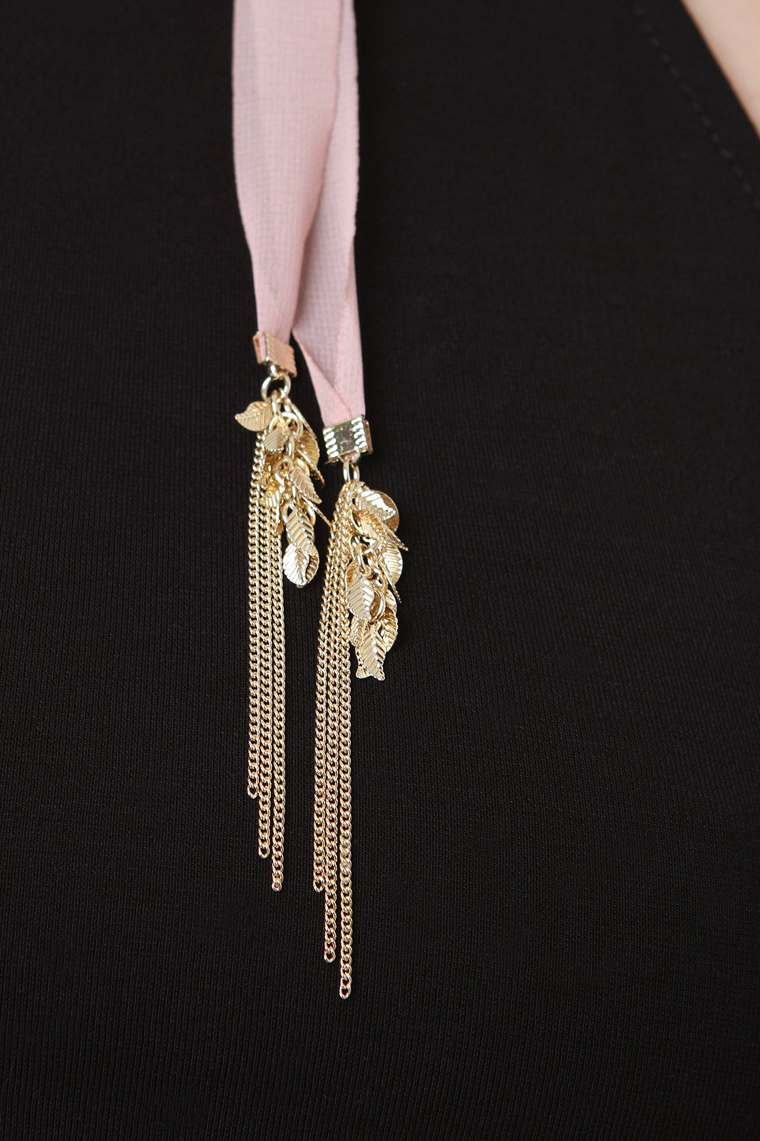 Leaf Tassel Chiffon Wrap Choker