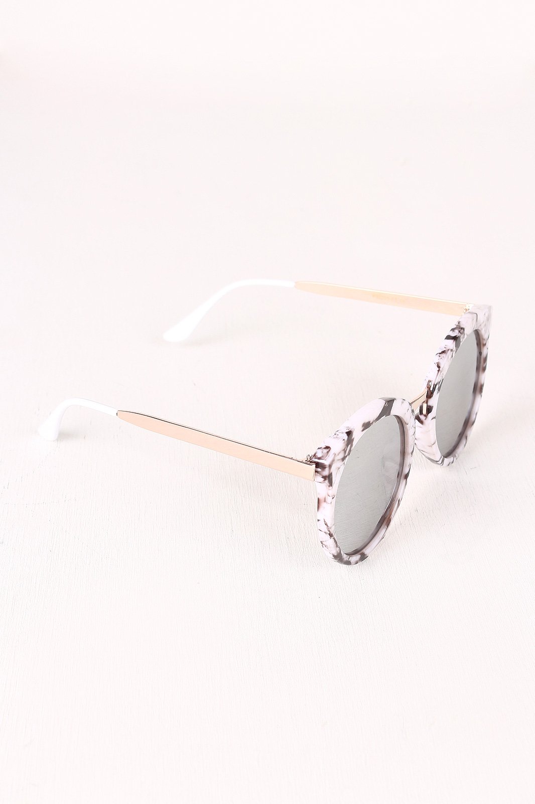 Oversized Metallic Accent Mirrored Sunglasses