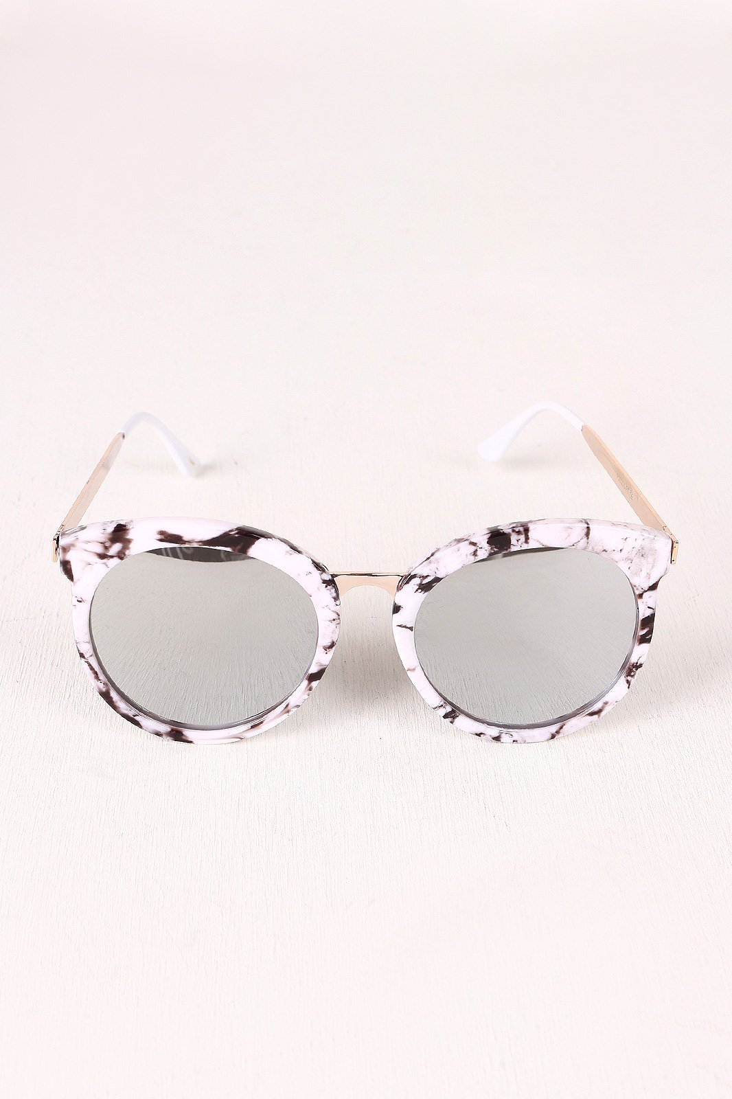 Oversized Metallic Accent Mirrored Sunglasses