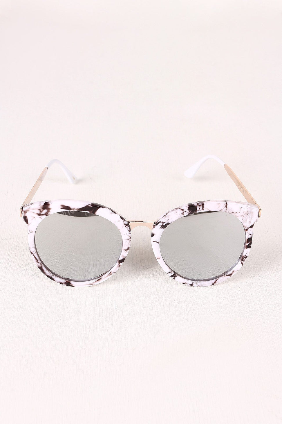 Oversized Metallic Accent Mirrored Sunglasses