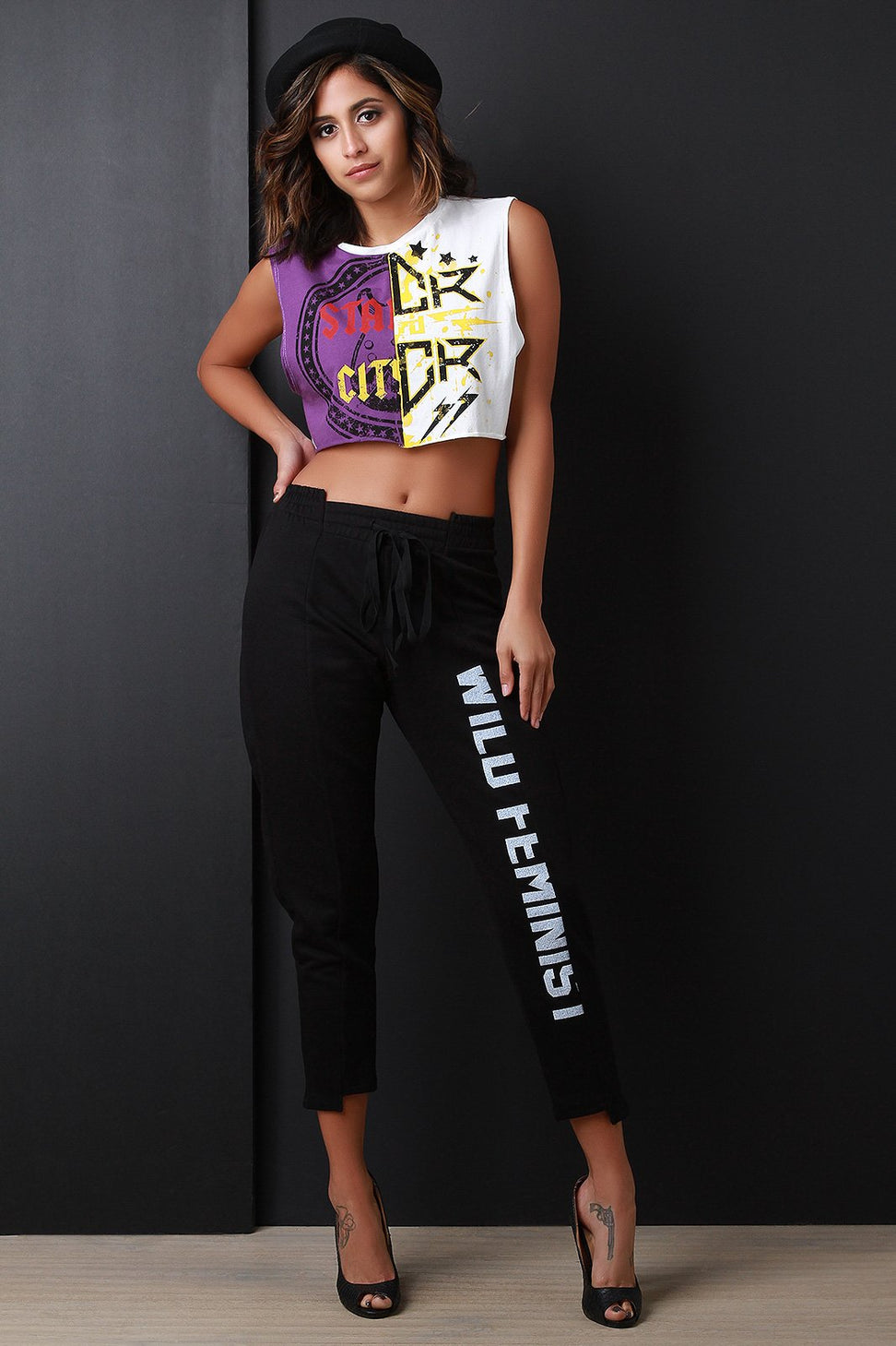 Two-Tone Graphic Print Raw Edge Crop Top