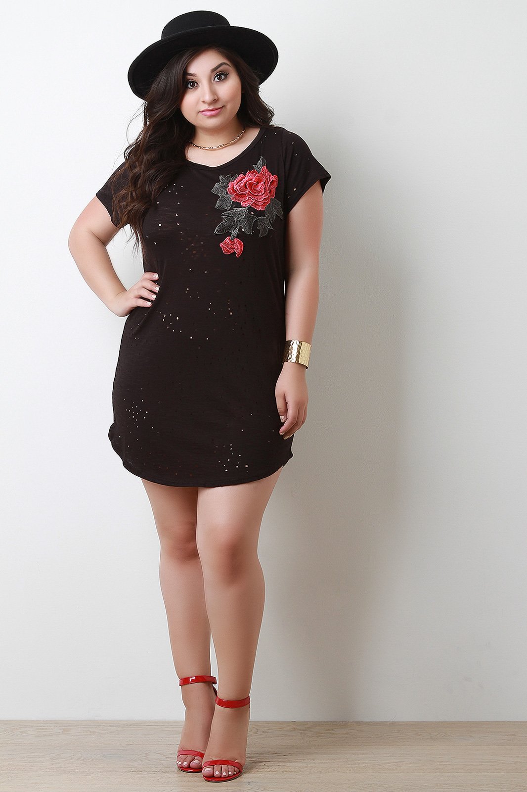 Floral Applique Distressed Short Sleeve Tee Dress - NoveltyOne