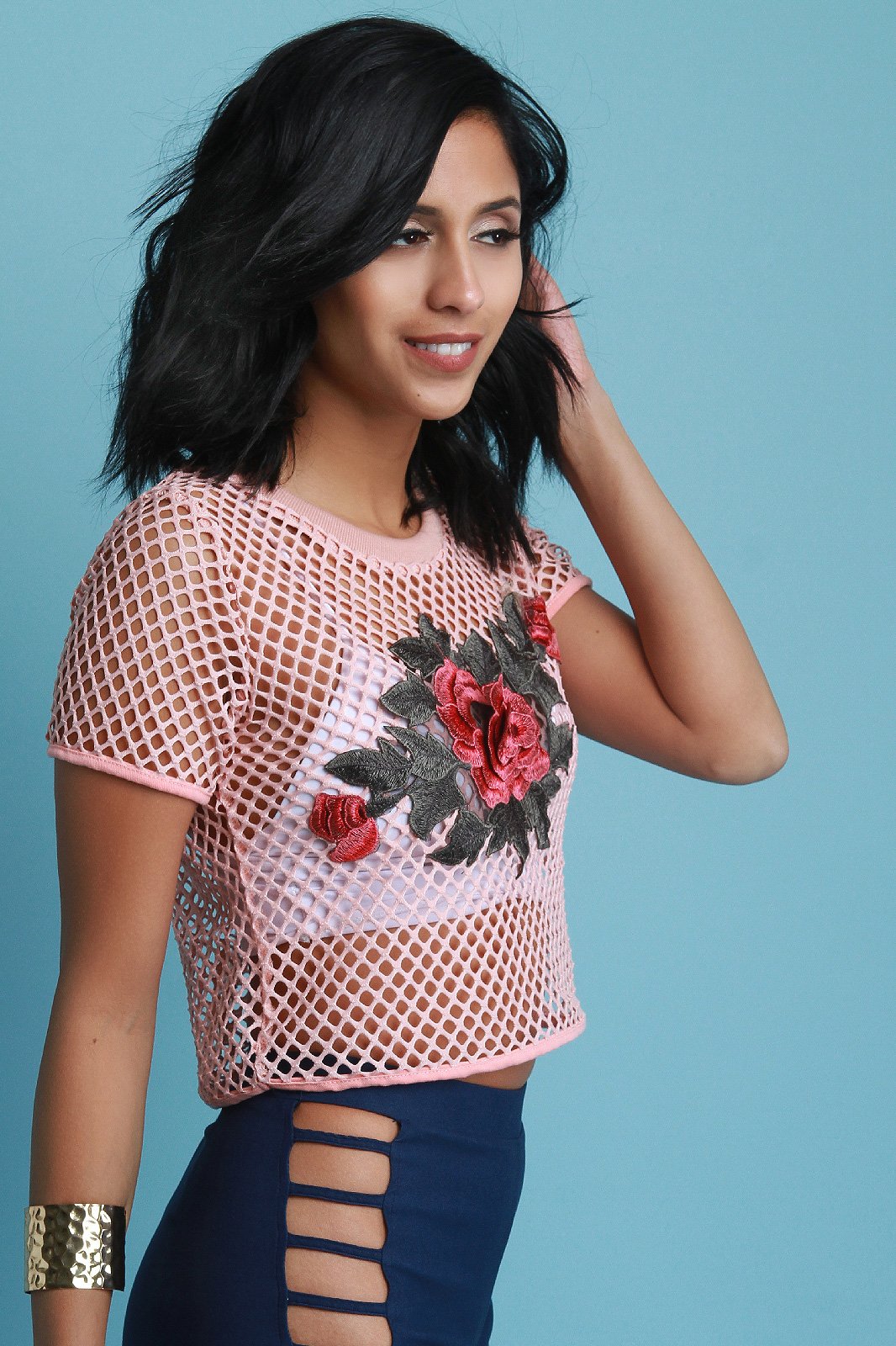 Fishnet Floral Applique Short Sleeve Crop Top - NoveltyOne