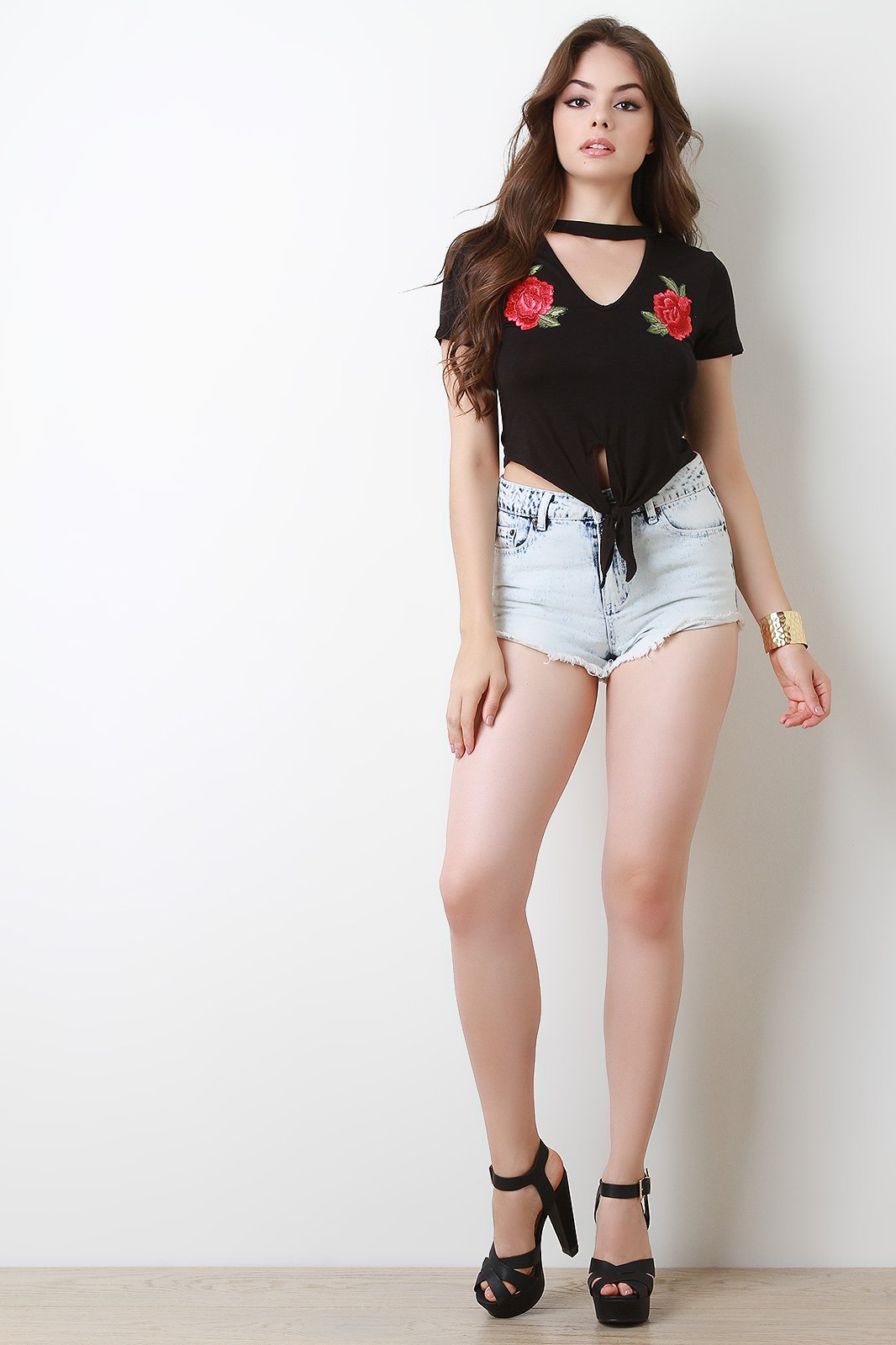 Floral Applique Knotted Hem Cut Out Yoke Crop Top - NoveltyOne