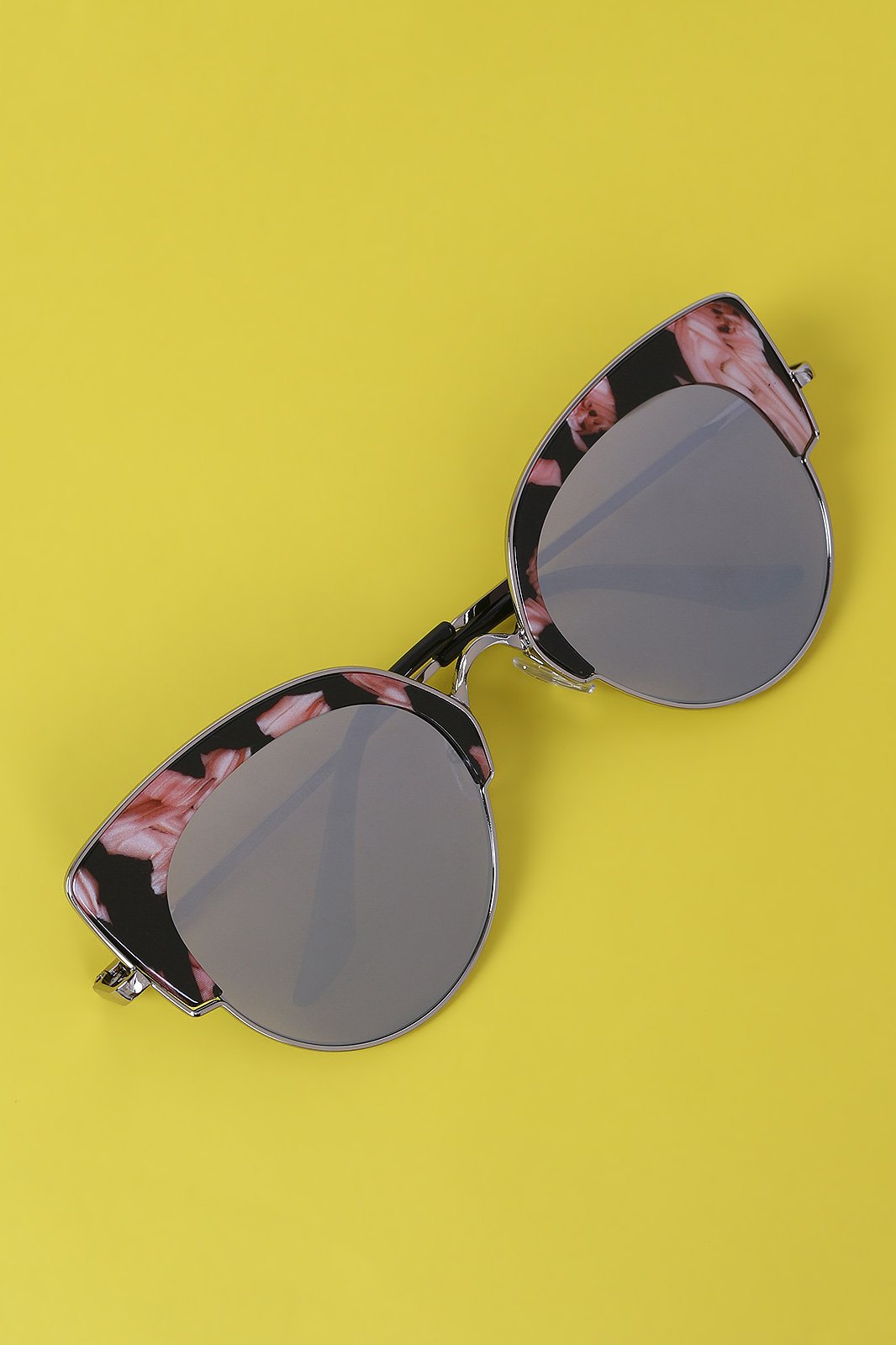 Marble Accent Plastic Frame Cat Eye Mirrored Sunglasses