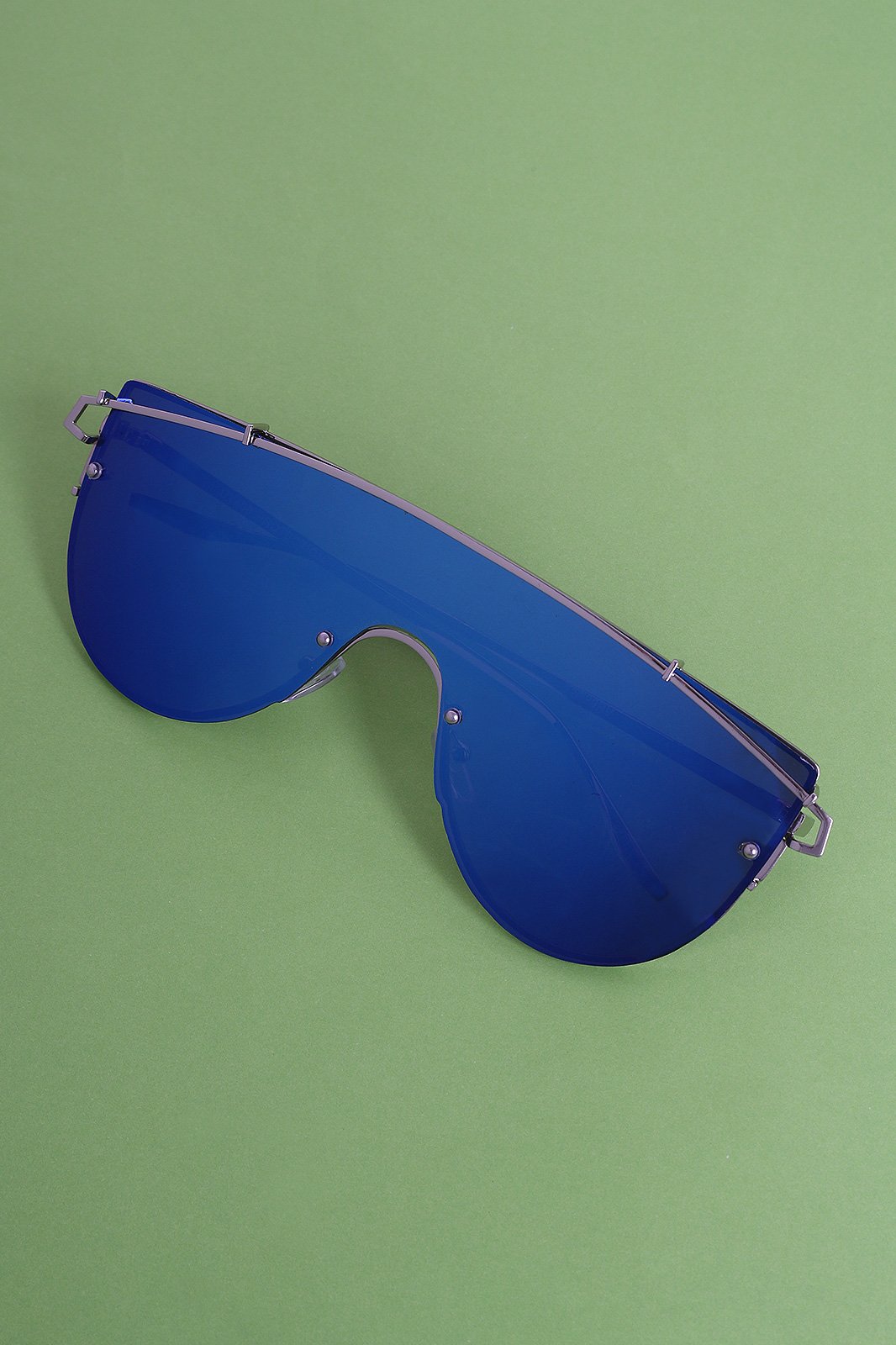 Mirrored Lenses Wire Frame Sunglasses