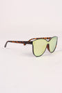 Alluring Mirrored Lenses Sunglasses
