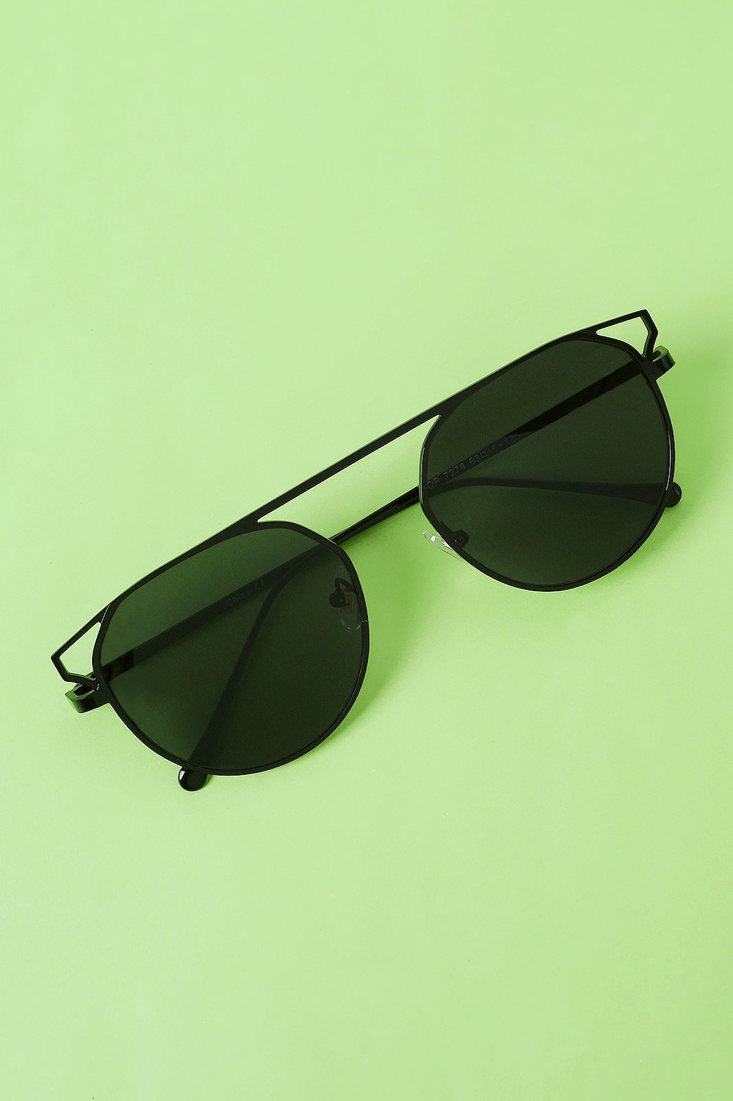 Semi-Round Mirrored Lens Sunglasses