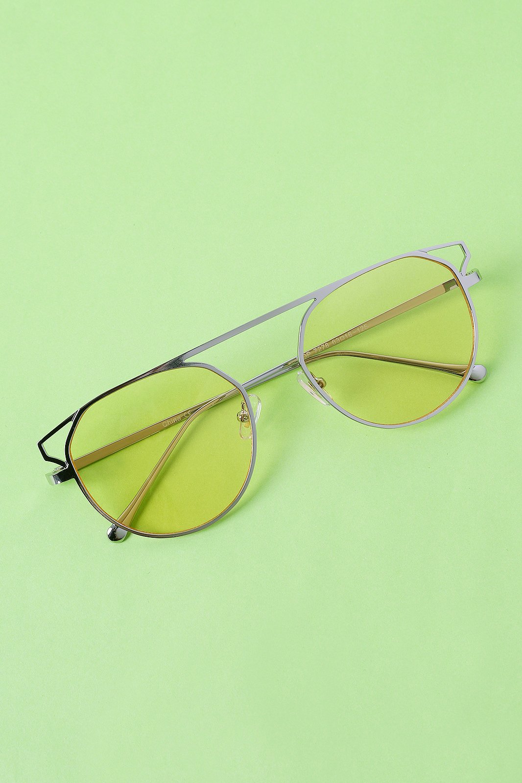 Semi-Round Mirrored Lens Sunglasses