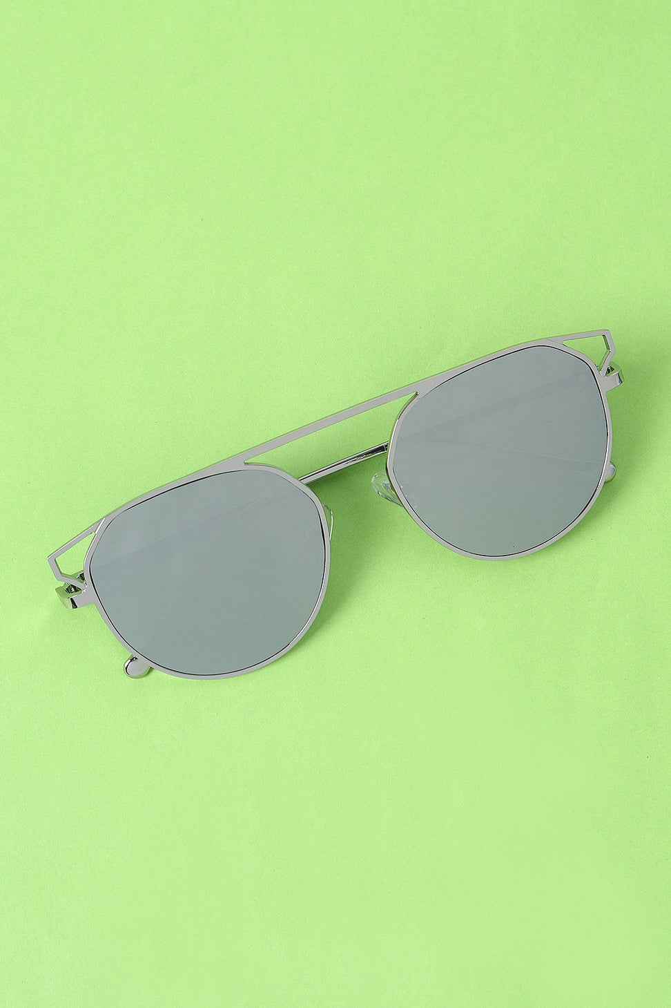 Semi-Round Mirrored Lens Sunglasses