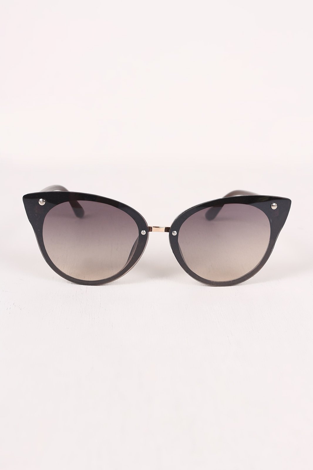 Gradient Tinted Cateye Sunglasses