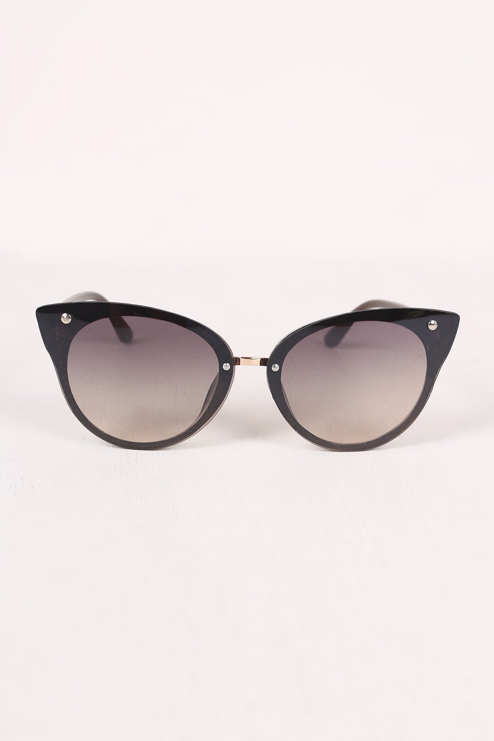 Gradient Tinted Cateye Sunglasses