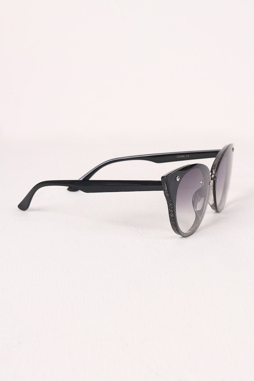 Gradient Tinted Cateye Sunglasses