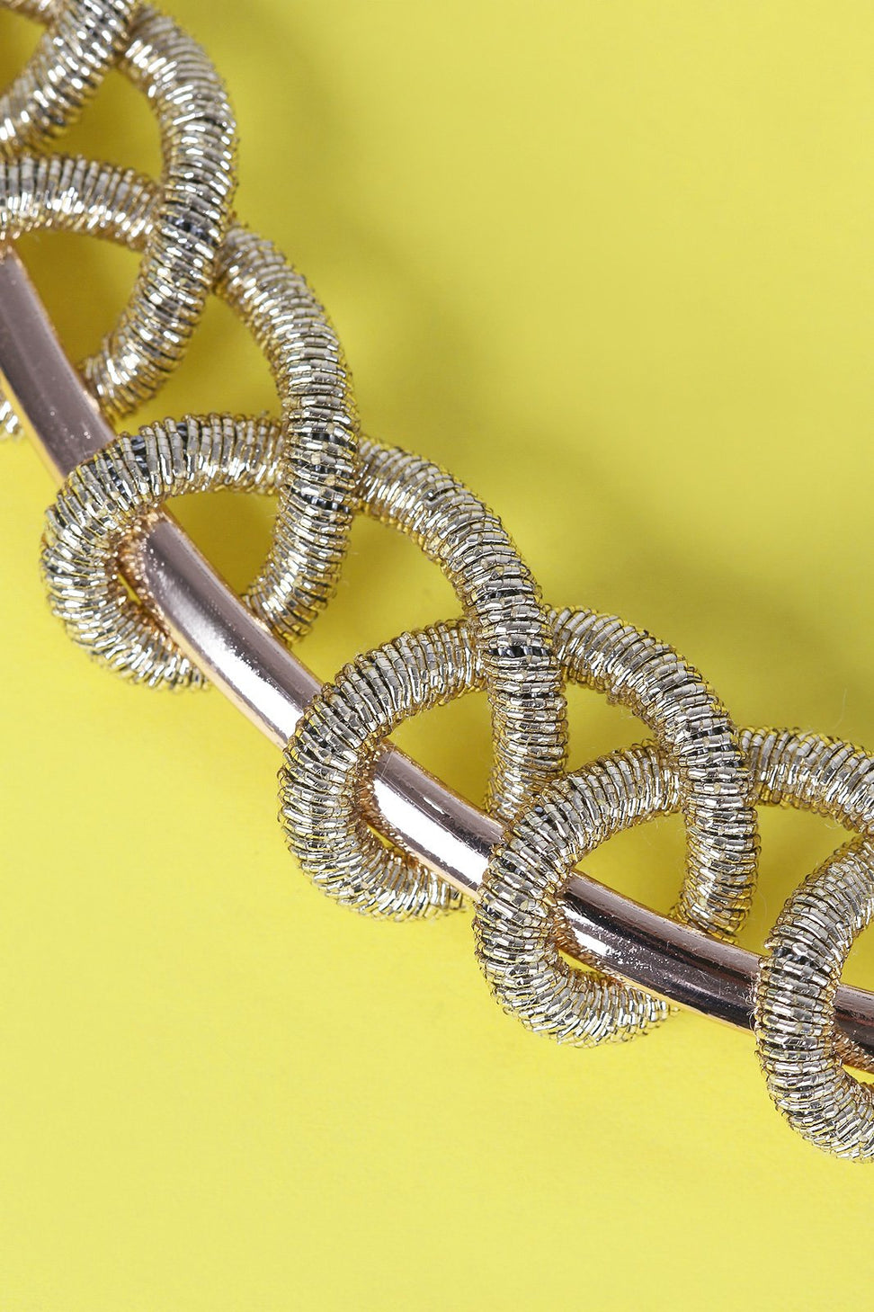 Intertwined Metallic Wire Collar Necklace
