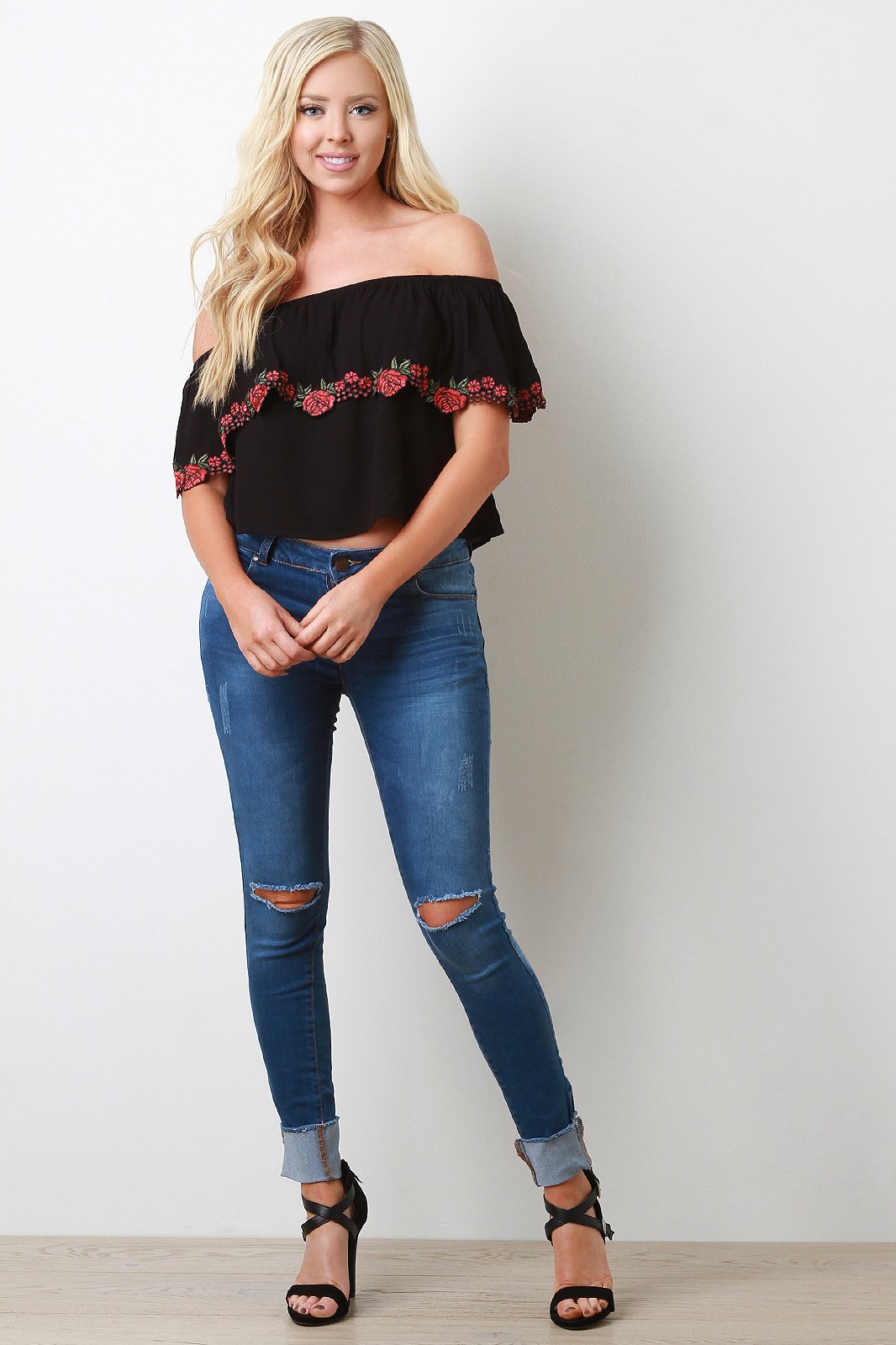 Distressed Frayed Fold Up Cuff Skinny Jeans - NoveltyOne